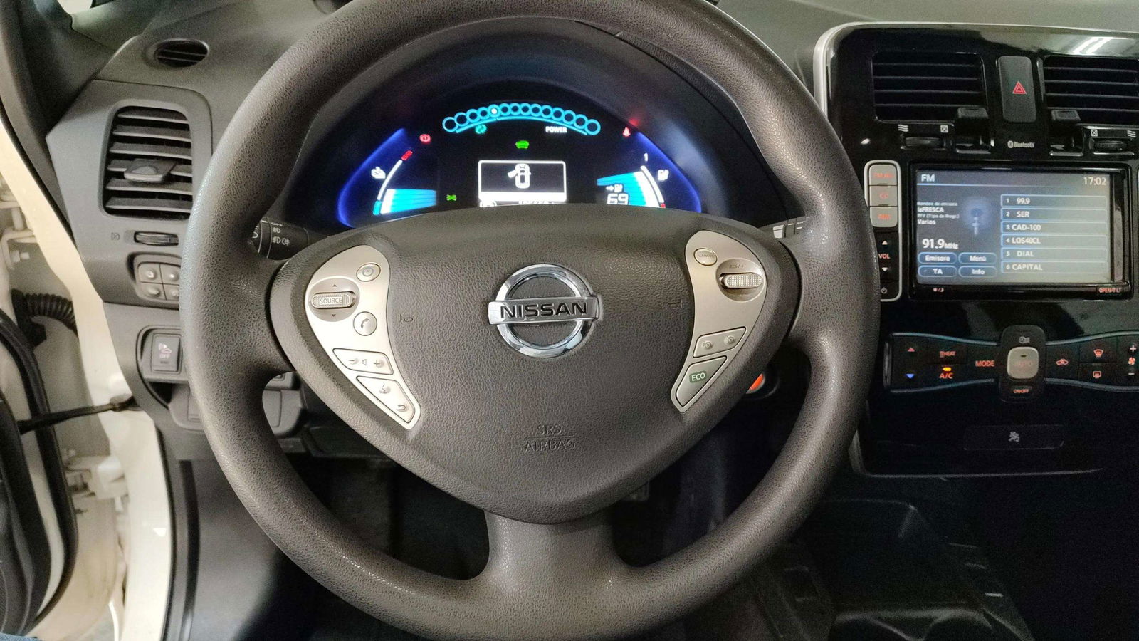 https://cdn-flexicar.caraffinity.it/public_appraisal_images_pro/images/stock/124717/6djbSAxm1G__2936JNC_a14ce3f14bdd48f68056ce6eaa8b5db9_Interior_4.jpg.jpg