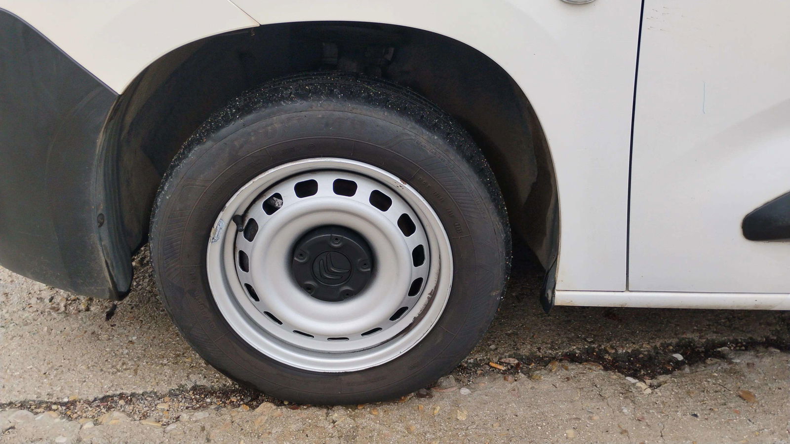 https://cdn-flexicar.caraffinity.it/public_appraisal_images_pro/images/stock/142047/NTJ7ioREsS__6453LLX_92513ffe8a794d2a9bc0421db632ecff_Miscellaneous_2.jpg.jpg