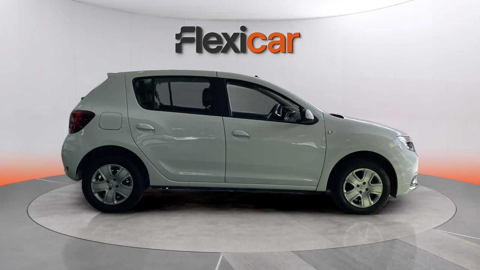 https://cdn-flexicar.caraffinity.it/public_appraisal_images_pro/images/stock/142321/EDY2jZrgwc__9014LLK_63581d067df44503ad43787fc6dd5635_Exterior_6.jpeg.jpg