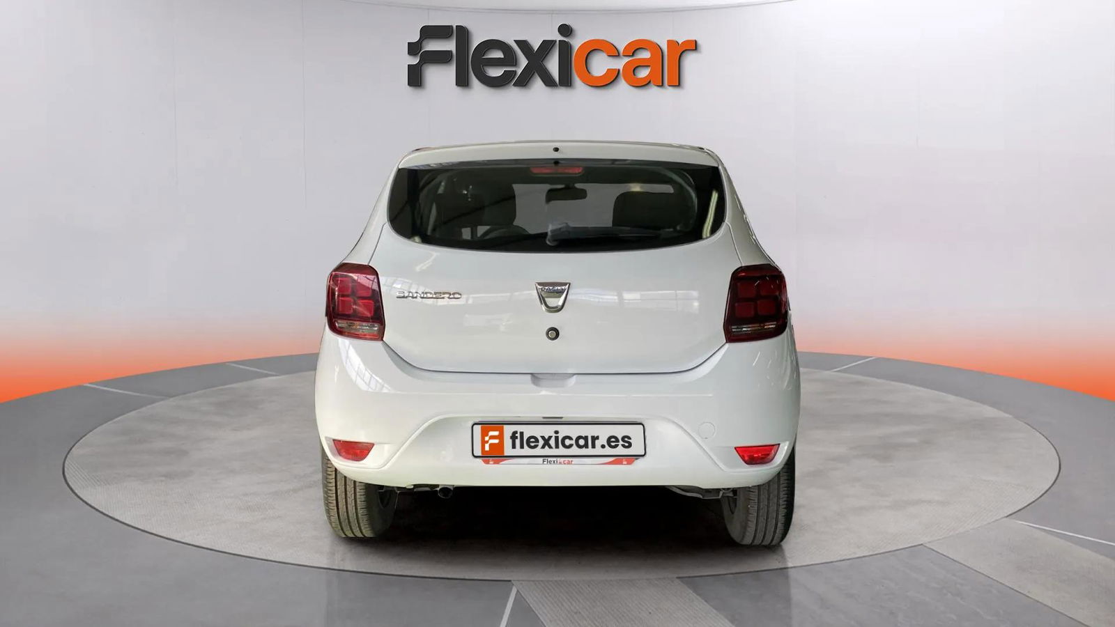https://cdn-flexicar.caraffinity.it/public_appraisal_images_pro/images/stock/142321/jUdA99cDg0__9014LLK_63581d067df44503ad43787fc6dd5635_Exterior_4.jpeg.jpg