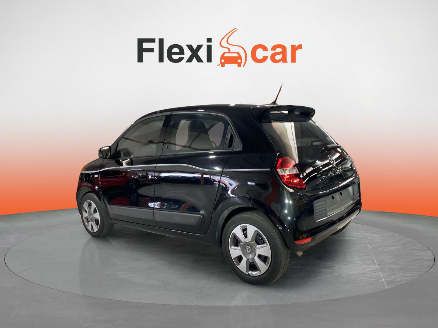 https://cdn-flexicar.caraffinity.it/public_appraisal_images_pro/images/stock/142444/Q0VuJePwRG__IMG_6854.jpeg