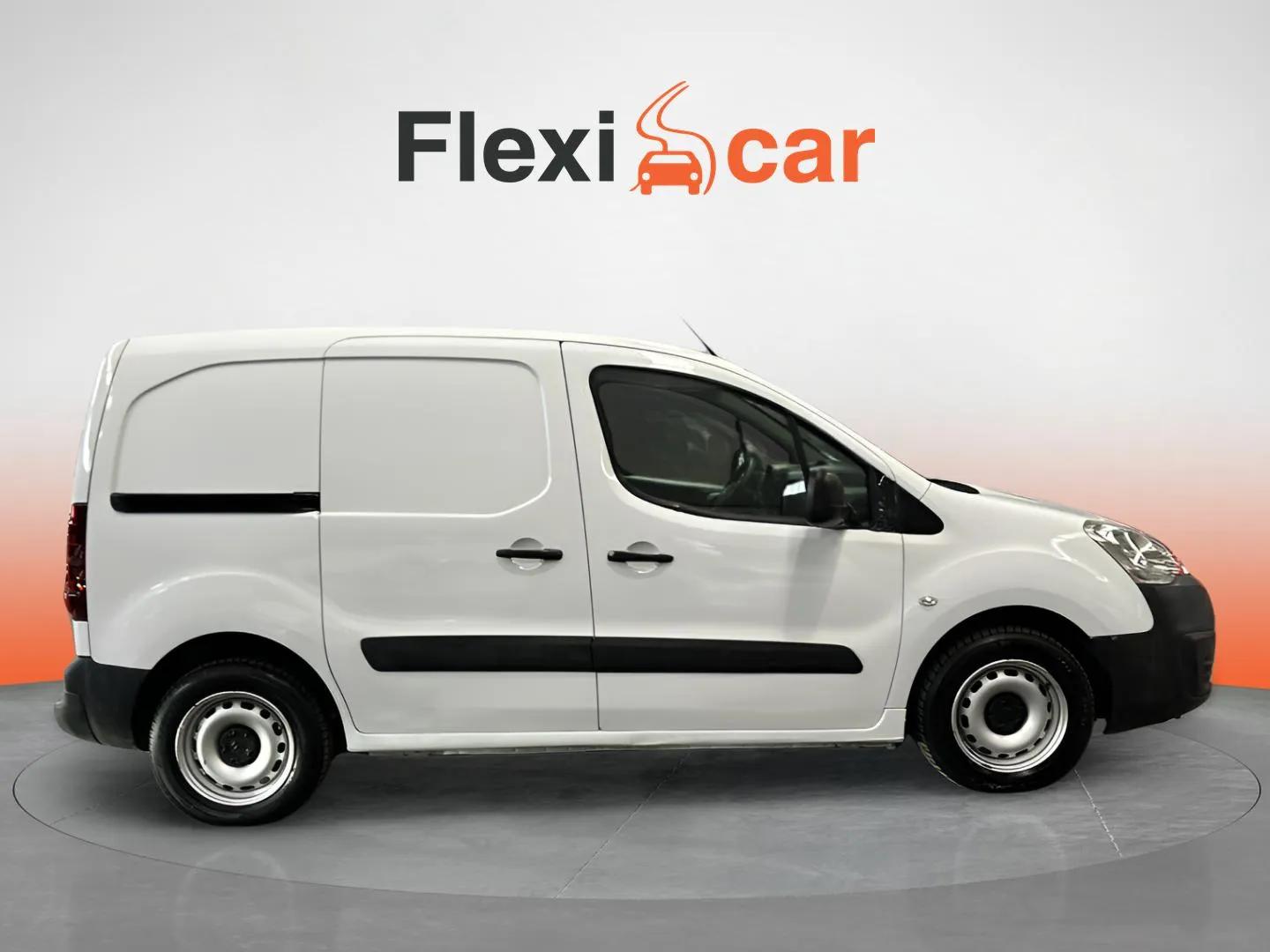 https://cdn-flexicar.caraffinity.it/public_appraisal_images_pro/images/stock/145119/hiu5zcAJID__9316KLW_3b69fc56c1554240a389f7be38496592_Exterior_6.jpeg.jpg