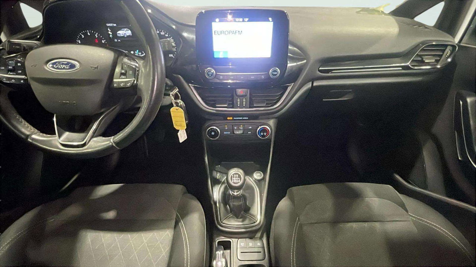https://cdn-flexicar.caraffinity.it/public_appraisal_images_pro/images/stock/146133/x5ZymcQq5F__OaUrMe3CKf__16.jpg