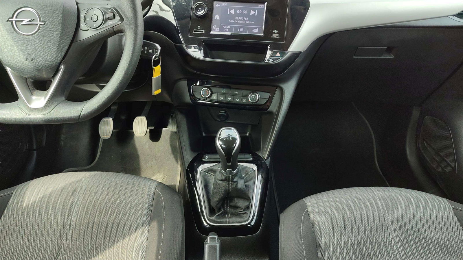 https://cdn-flexicar.caraffinity.it/public_appraisal_images_pro/images/stock/147229/QlchD8TTfy__4969LGY_a2b46582c98944e4bcfdf554d9e054ee_Interior_2.jpg.jpg