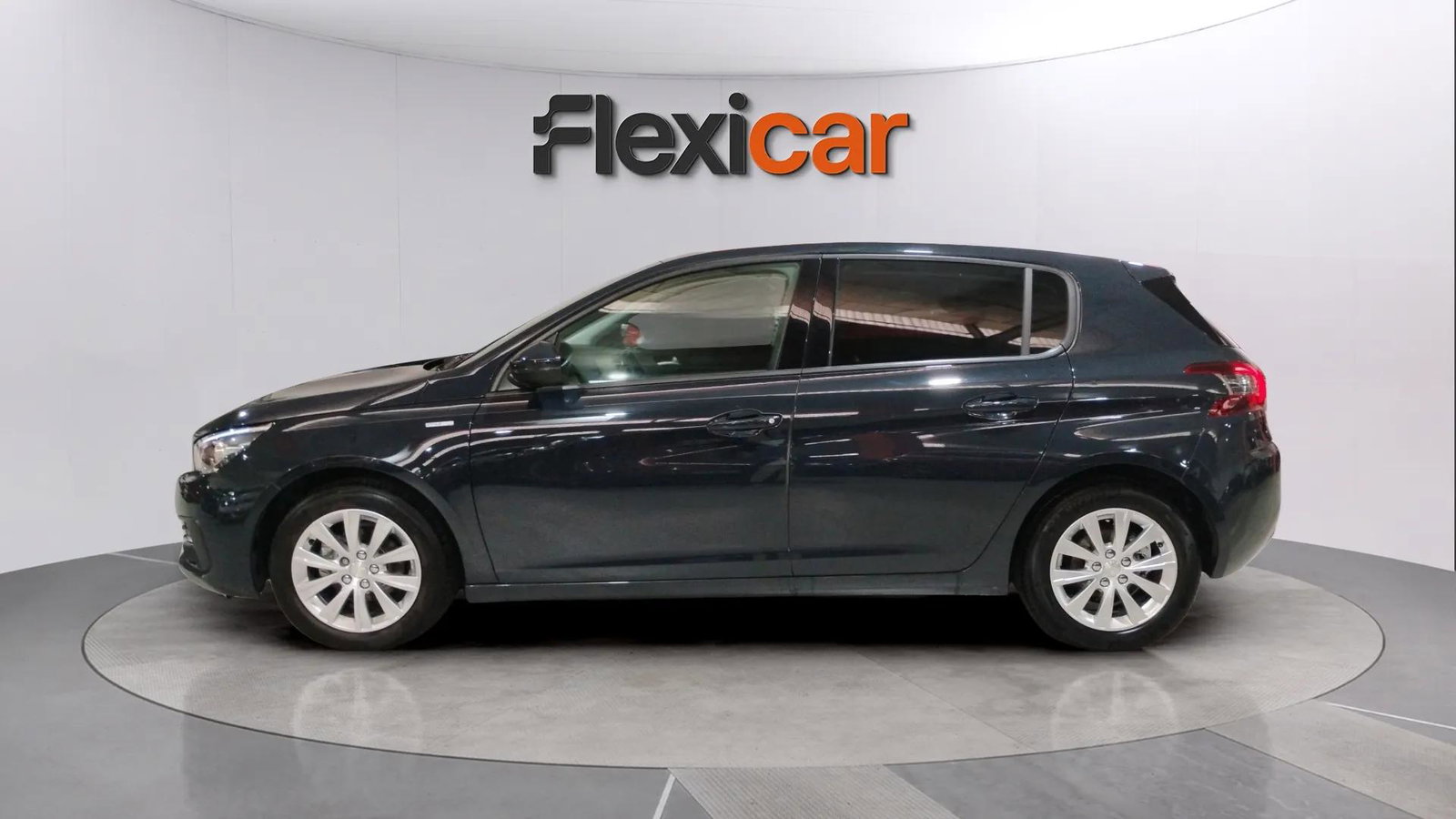 https://cdn-flexicar.caraffinity.it/public_appraisal_images_pro/images/stock/149009/RLqHLUSTbl__1_2_Exterior_8807AAA_6dcd63b495c8489b8c03d596a4cee358_Exterior_2.jpg.jpg