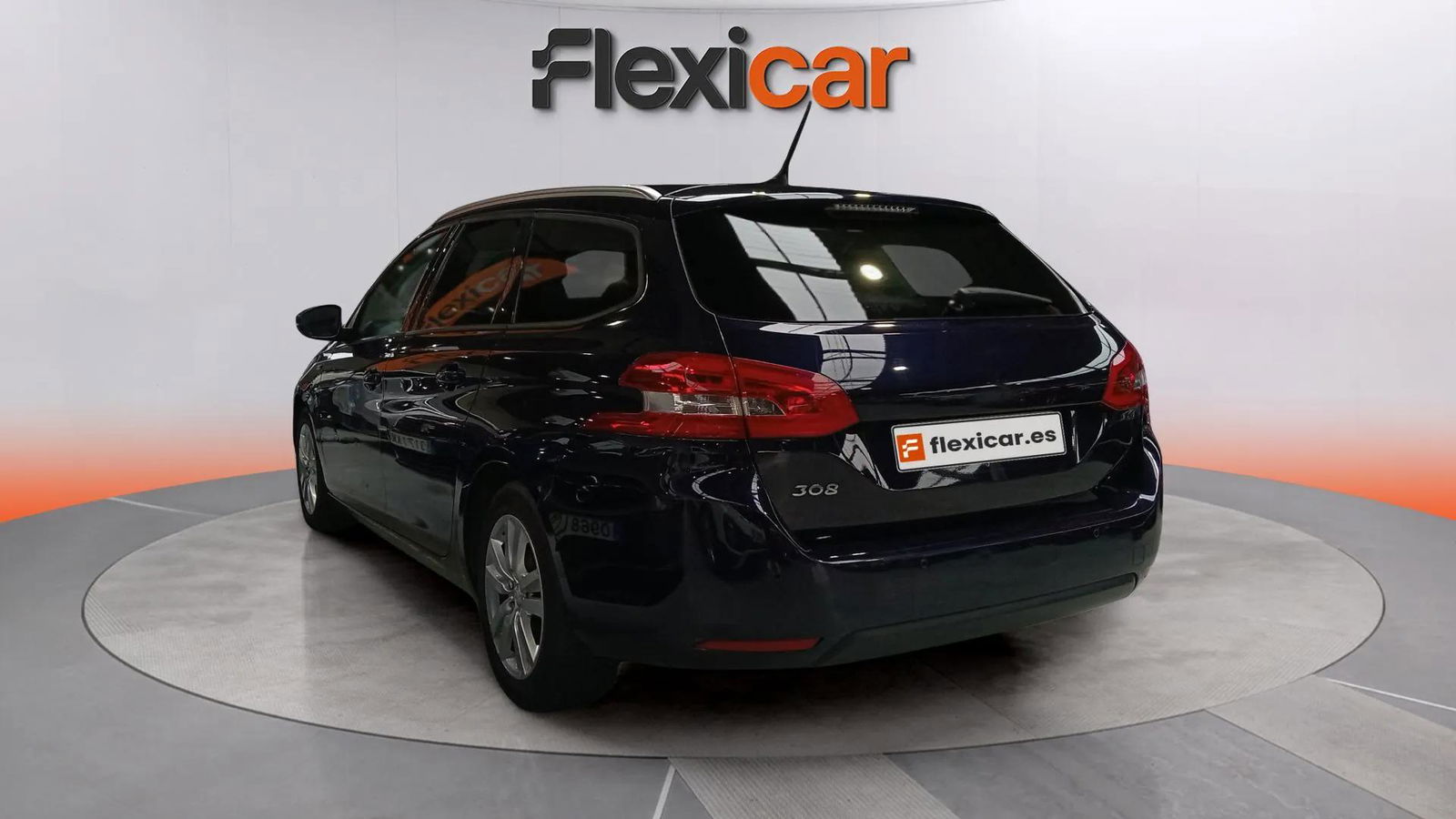 https://cdn-flexicar.caraffinity.it/public_appraisal_images_pro/images/stock/152013/Bus1xuiuf3__7323JVR_8ab38e48434244a18c059d55879a91e9_Exterior_3.jpg.jpg