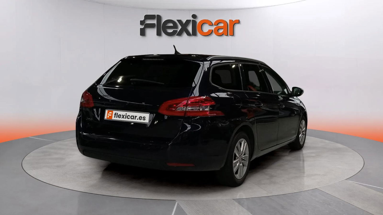 https://cdn-flexicar.caraffinity.it/public_appraisal_images_pro/images/stock/152013/EpEZsLn6S5__7323JVR_8ab38e48434244a18c059d55879a91e9_Exterior_5.jpg.jpg