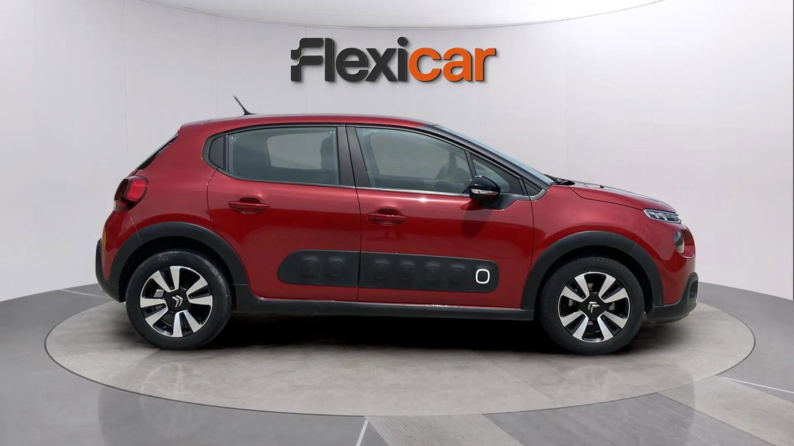 https://cdn-flexicar.caraffinity.it/public_appraisal_images_pro/images/stock/152275/AutiYi2TTf__8283LKB_6388c2725f1144a3b4373cf7dbc8b322_Exterior_6.jpeg.jpg