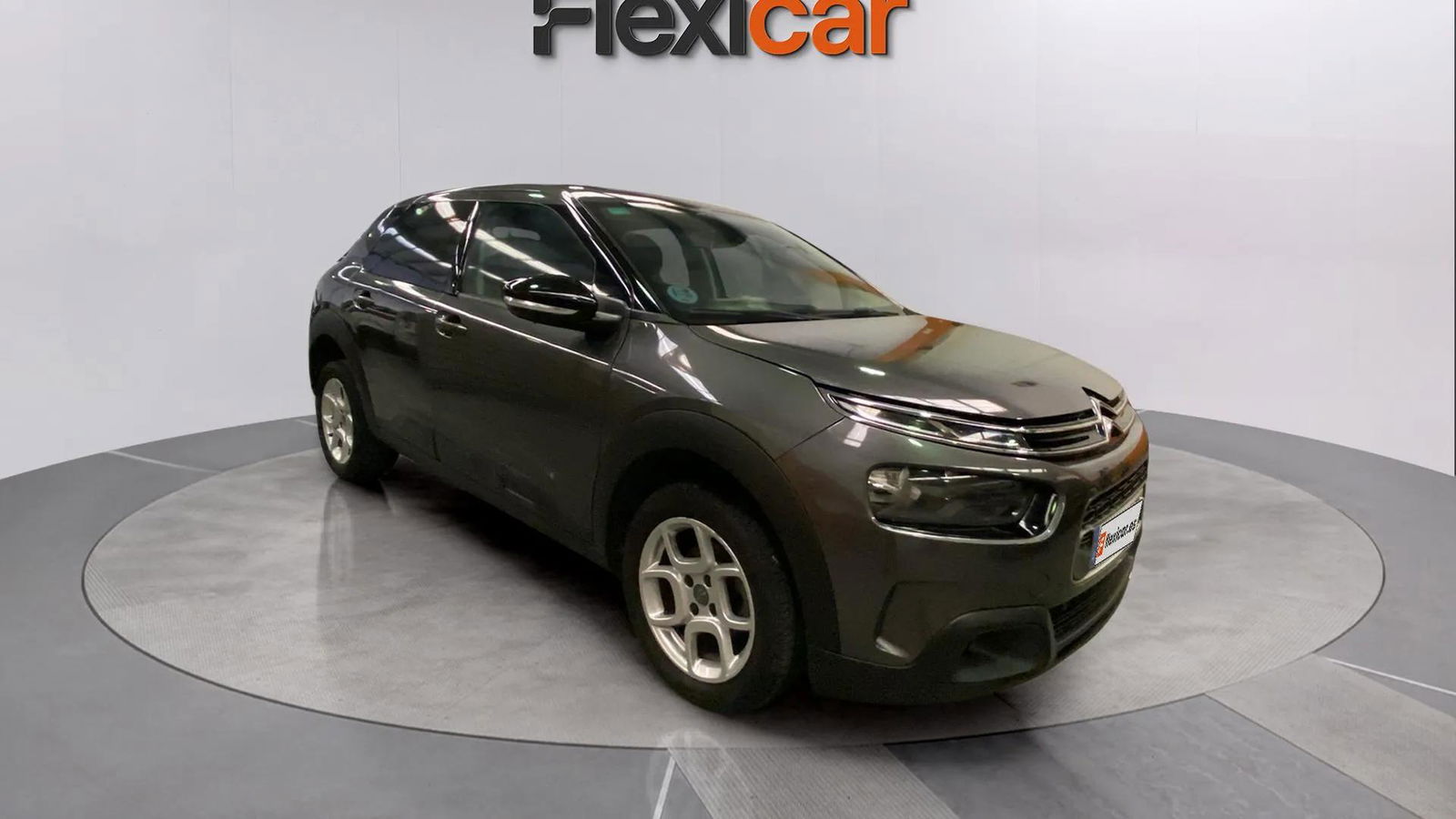 https://cdn-flexicar.caraffinity.it/public_appraisal_images_pro/images/stock/152452/VUqnynHj81__7969KZW_c4dfa8168d1a460e9dcd0df597f674fb_Exterior_7.jpeg.jpg?format=jpeg