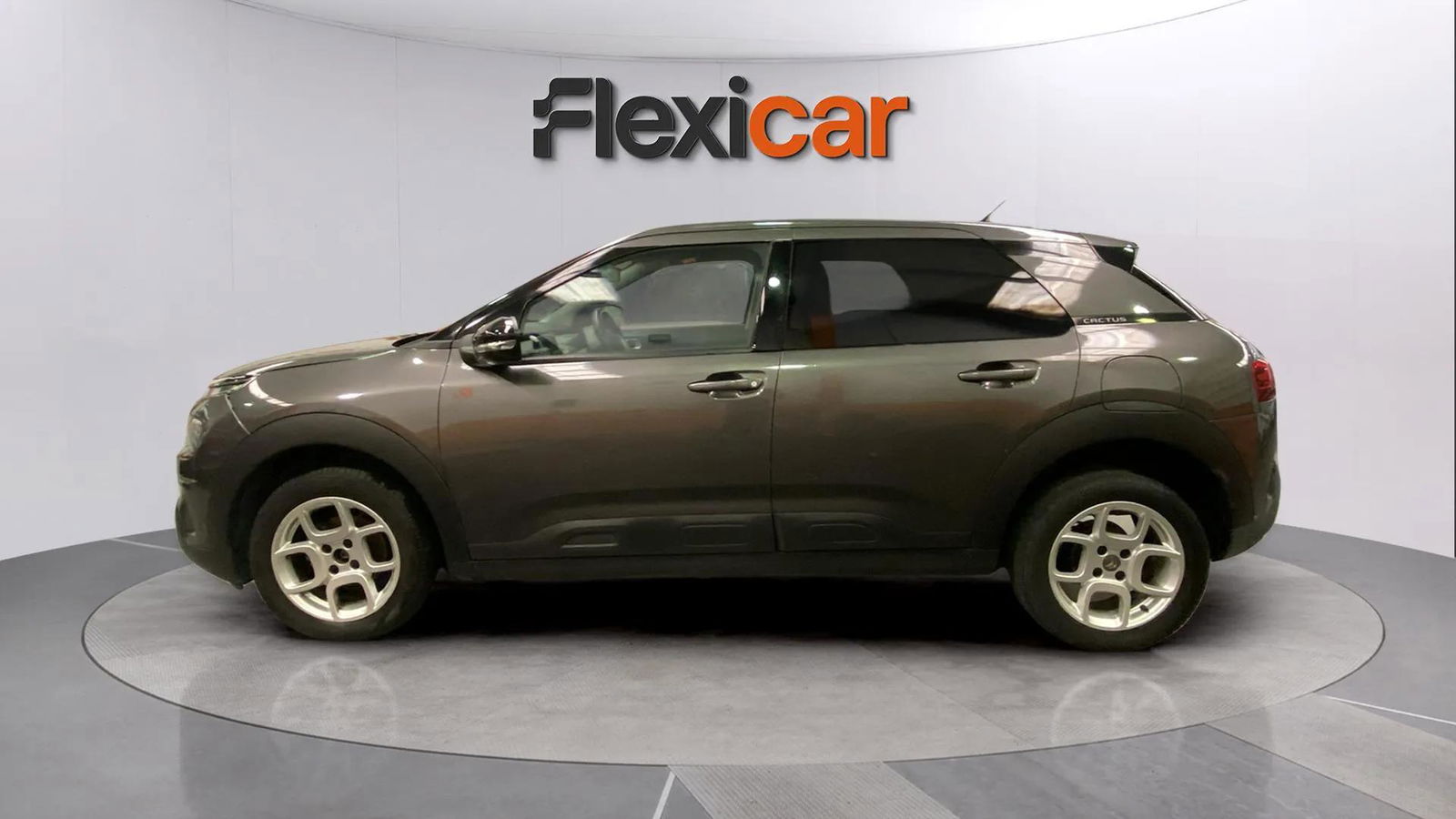 https://cdn-flexicar.caraffinity.it/public_appraisal_images_pro/images/stock/152452/lyHBs1BW1f__7969KZW_c4dfa8168d1a460e9dcd0df597f674fb_Exterior_2.jpeg.jpg