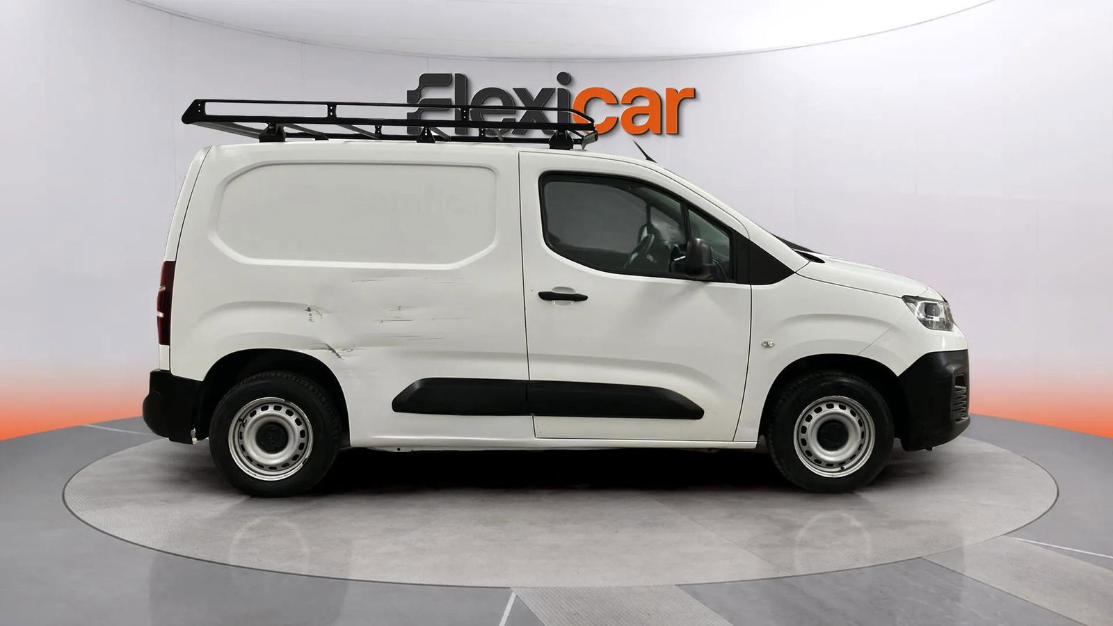 https://cdn-flexicar.caraffinity.it/public_appraisal_images_pro/images/stock/154784/wcNXjudwUP__1_3_Exterior_4713LLJ_b9f1dc3cea1e47dc90bbbce4946cddd4_Exterior_3.jpeg.jpg