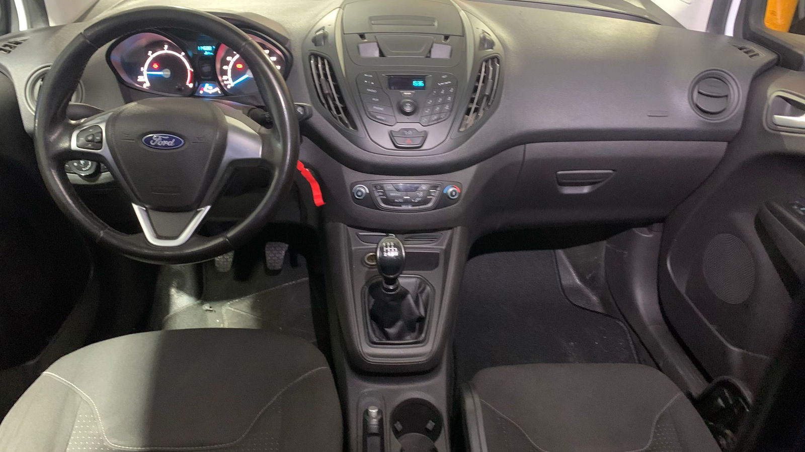 https://cdn-flexicar.caraffinity.it/public_appraisal_images_pro/images/stock/155088/dSa5a5f55s__IMG-20250514-WA0075.jpg