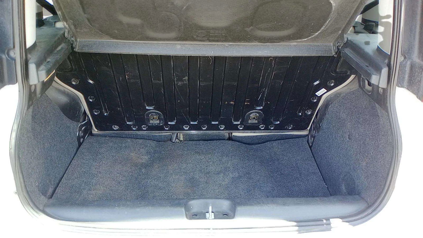 https://cdn-flexicar.caraffinity.it/public_appraisal_images_pro/images/stock/155664/9DgdcJKjgv__2_13_Interior_2474JLP_bb160e9a7633495289db6c6de0252b74_Interior_13.jpg.jpg