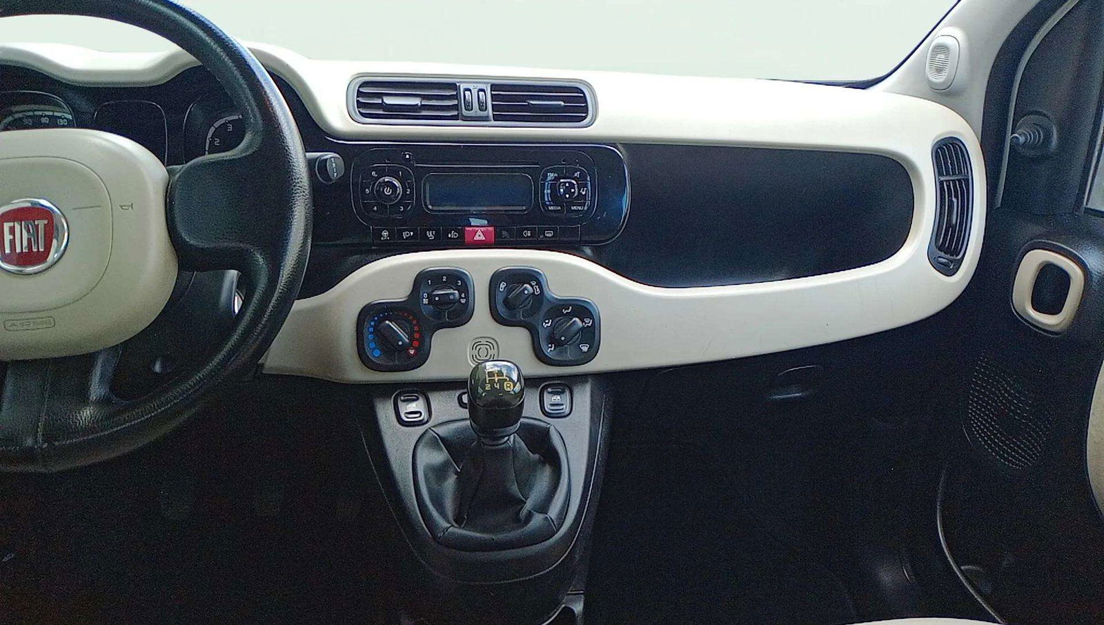 https://cdn-flexicar.caraffinity.it/public_appraisal_images_pro/images/stock/155665/5WGOHkq2PS__2_7_Interior_6426JLR_f38b8ecc036f4881affeee4bfdb94fe9_Interior_7.jpg.jpg