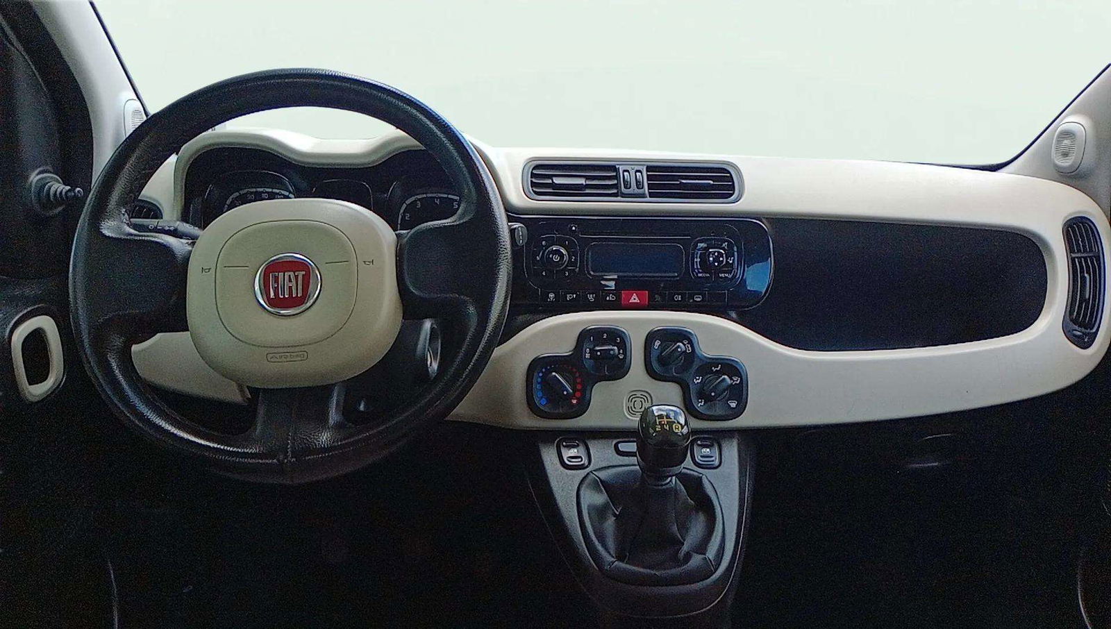 https://cdn-flexicar.caraffinity.it/public_appraisal_images_pro/images/stock/155665/XVvsntsK3B__2_6_Interior_6426JLR_f38b8ecc036f4881affeee4bfdb94fe9_Interior_6.jpg.jpg