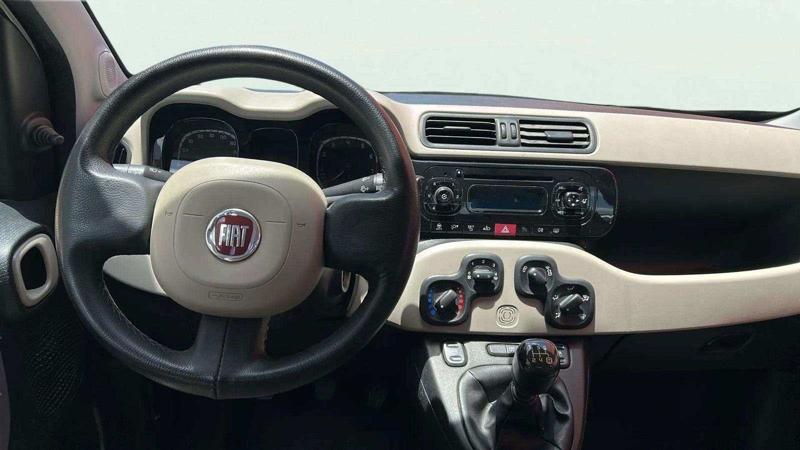 https://cdn-flexicar.caraffinity.it/public_appraisal_images_pro/images/stock/155673/1OsqZKJffd__2_6_Interior_6429JLR_8cbb7f3831a047cc8040ee567541104a_Interior_6.jpeg.jpg