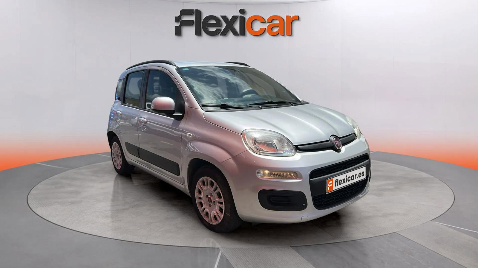 https://cdn-flexicar.caraffinity.it/public_appraisal_images_pro/images/stock/155673/SeSzLpSywm__1_2_Exterior_6429JLR_8cbb7f3831a047cc8040ee567541104a_Exterior_2.jpeg.jpg?format=jpeg