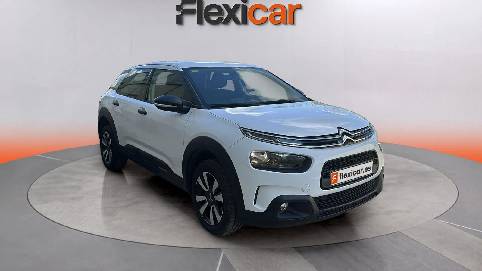 https://cdn-flexicar.caraffinity.it/public_appraisal_images_pro/images/stock/155919/sSQwUxtfIA__1_7_Exterior_7099KKZ_c650d122a39541d7a8cd610f7494b8db_Exterior_7.jpeg.jpg?format=jpeg
