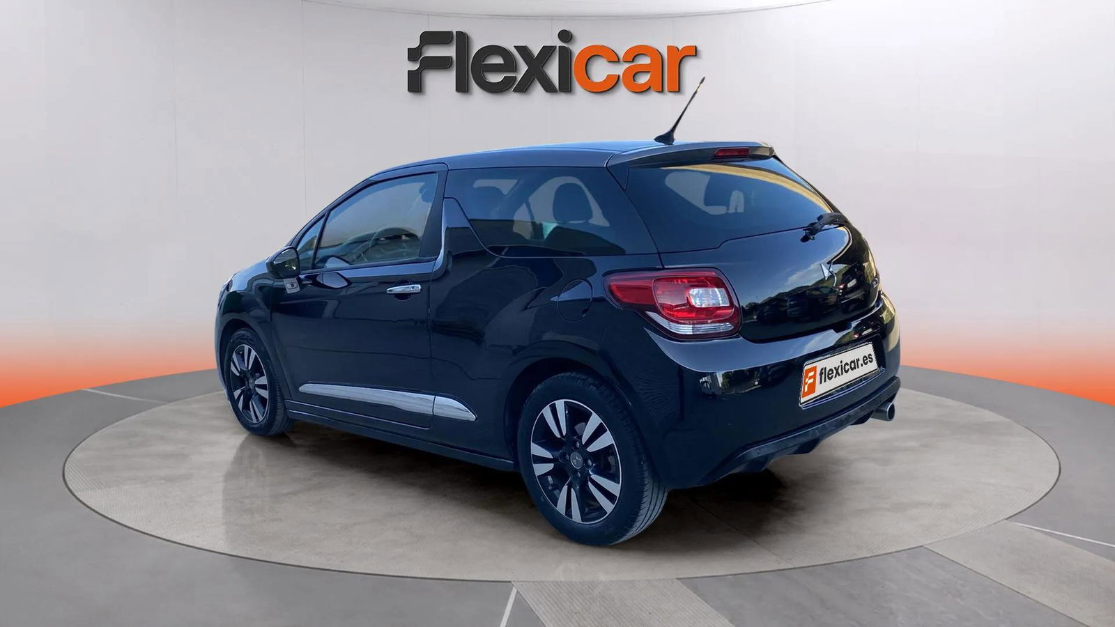 https://cdn-flexicar.caraffinity.it/public_appraisal_images_pro/images/stock/156583/oGmmQJKpjU__1_3_Exterior_3688JKK_db68d958221b4d6d88efd84450ddac02_Exterior_3.jpeg.jpg