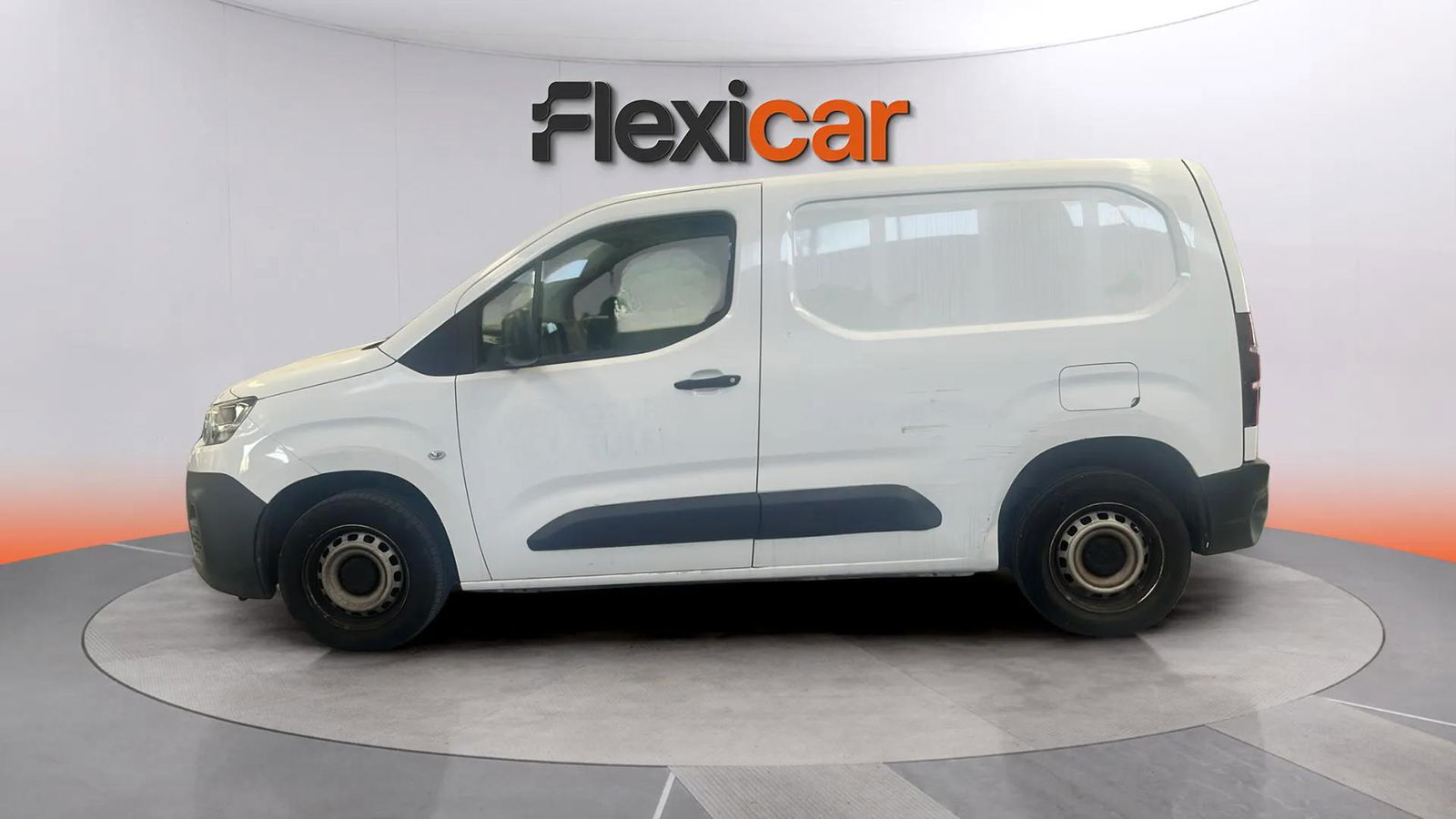 https://cdn-flexicar.caraffinity.it/public_appraisal_images_pro/images/stock/156880/1SZlIl9znC__2745LDG_29eb4f96e43d45dca60984b7dd7318cc_Exterior_2.jpeg.jpg
