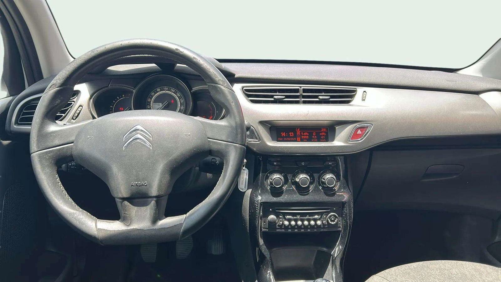https://cdn-flexicar.caraffinity.it/public_appraisal_images_pro/images/stock/158574/E6NJPAXiSX__1056JWW_0afc8f68233e4da7a47159bc71ea6bab_Interior_6.jpeg.jpg