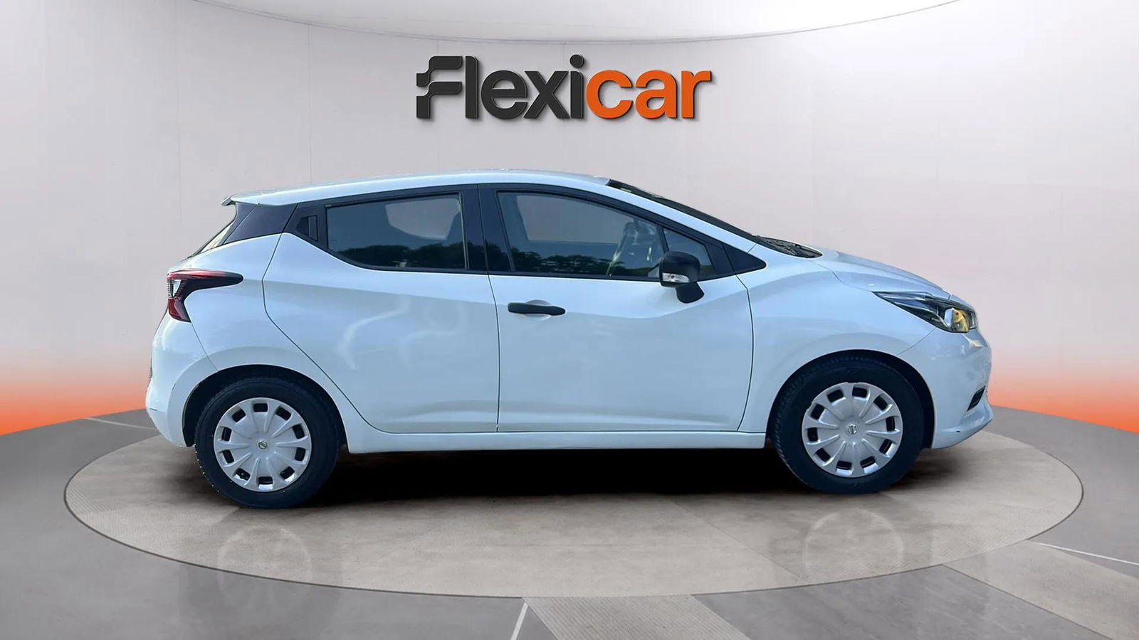 https://cdn-flexicar.caraffinity.it/public_appraisal_images_pro/images/stock/158635/61fYnb9hud__6836KPS_60e5f3932be44f65aa3a664346733faf_Exterior_6.jpeg.jpg