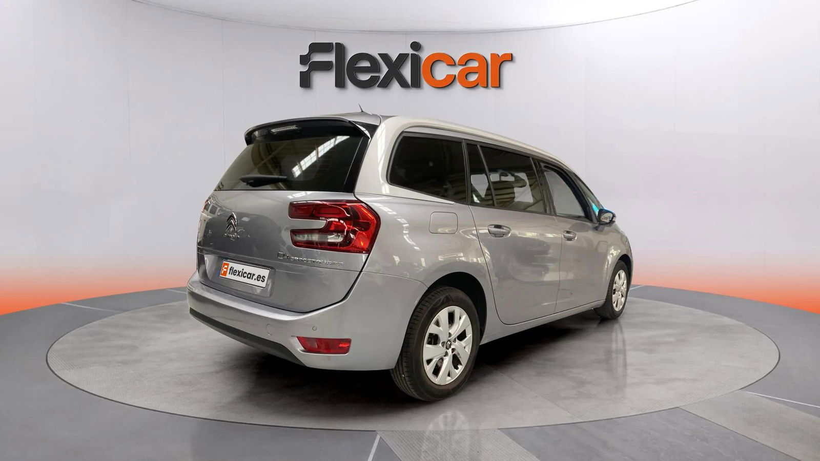 https://cdn-flexicar.caraffinity.it/public_appraisal_images_pro/images/stock/159548/GgRqrJYD8i__5296KTD_bb61186b29c64a6e9990a129cae90a40_Exterior_5.jpeg.jpg