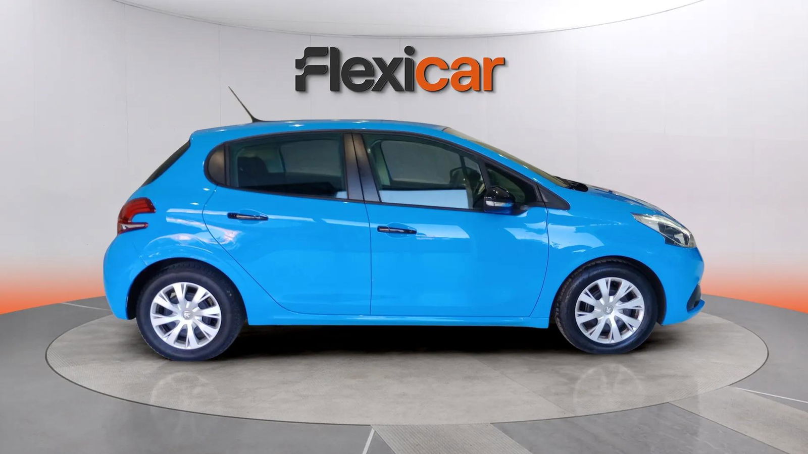https://cdn-flexicar.caraffinity.it/public_appraisal_images_pro/images/stock/161628/fFi5cazPz0__4892KZX_672f42a602944cec869ef381df573a3c_Exterior_3.jpg.jpg