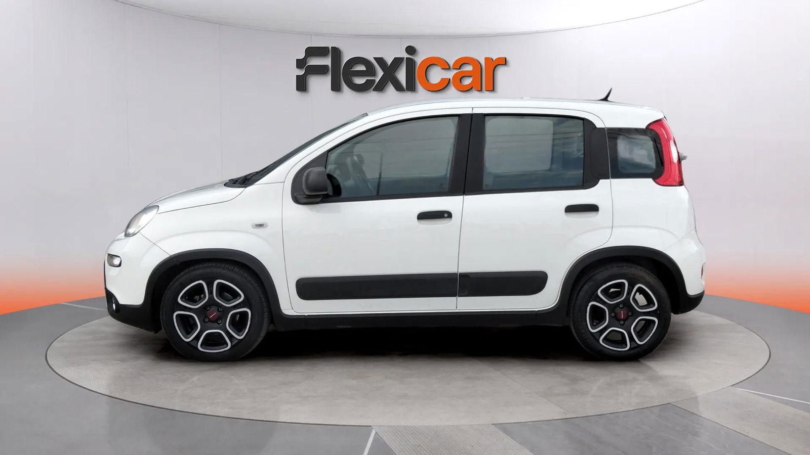 https://cdn-flexicar.caraffinity.it/public_appraisal_images_pro/images/stock/162654/5vgiXVY5nM__4001LNW_bc944988c03d46ce8ca6f5fd80cfc1ce_Exterior_2.jpg.jpg