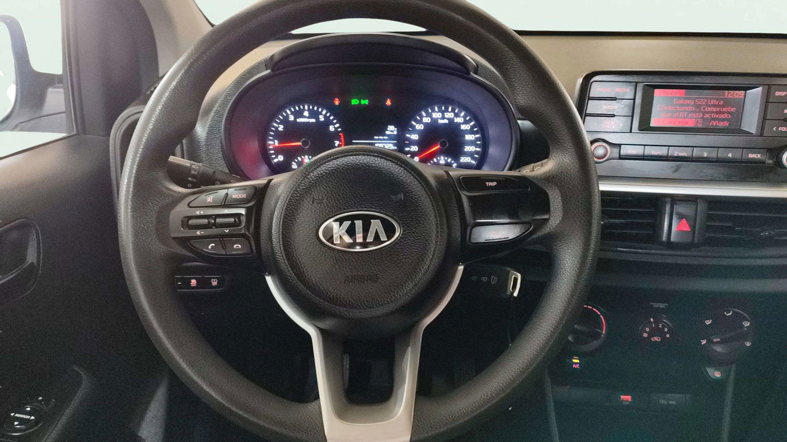 https://cdn-flexicar.caraffinity.it/public_appraisal_images_pro/images/stock/163446/I626EYnzSJ__7068LRX_01d7b0dd55c2447494b65d172ca6de5f_Interior_8.jpg.jpg