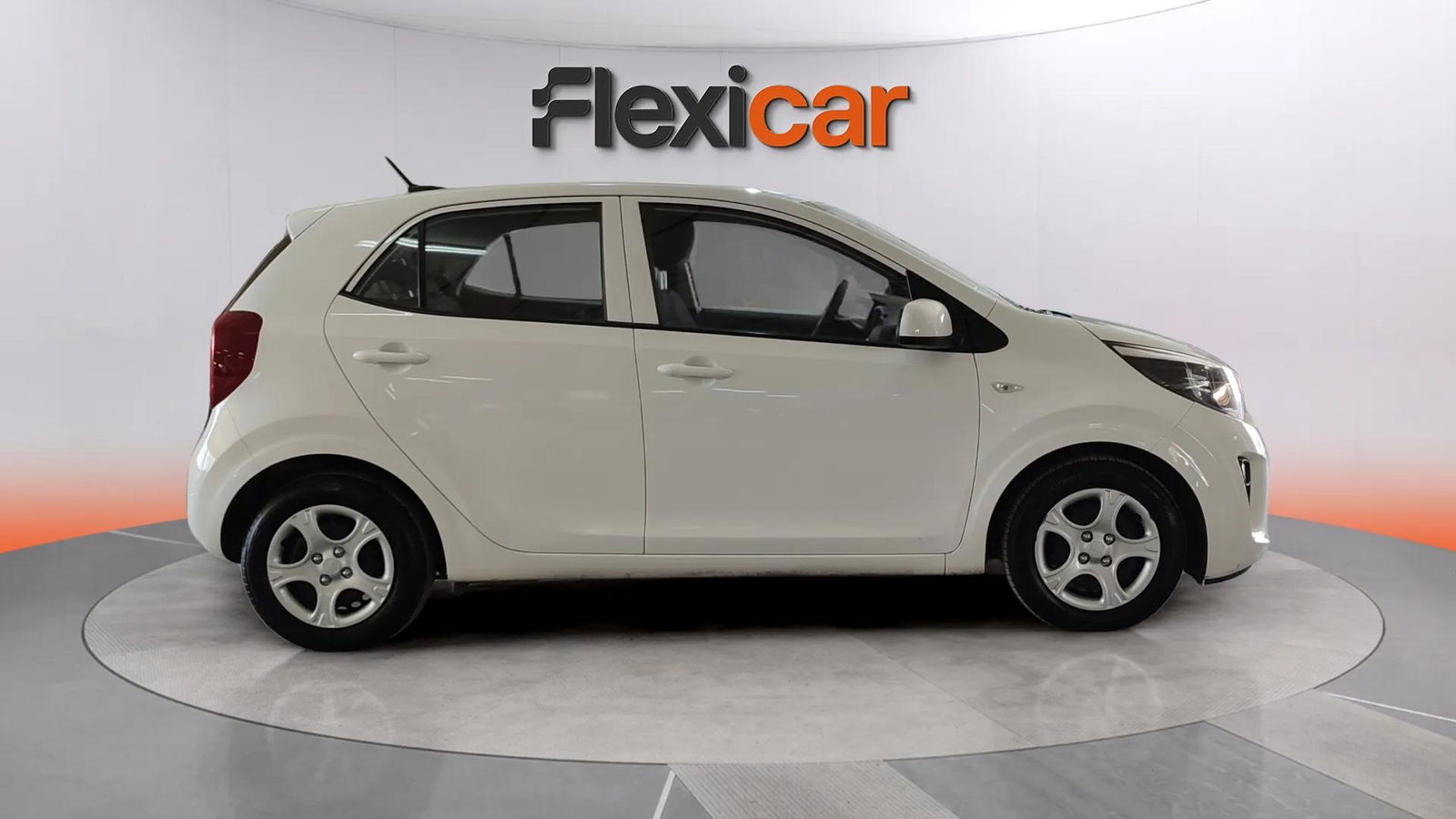 https://cdn-flexicar.caraffinity.it/public_appraisal_images_pro/images/stock/163446/lkpwodHv4L__7068LRX_01d7b0dd55c2447494b65d172ca6de5f_Exterior_3.jpg.jpg