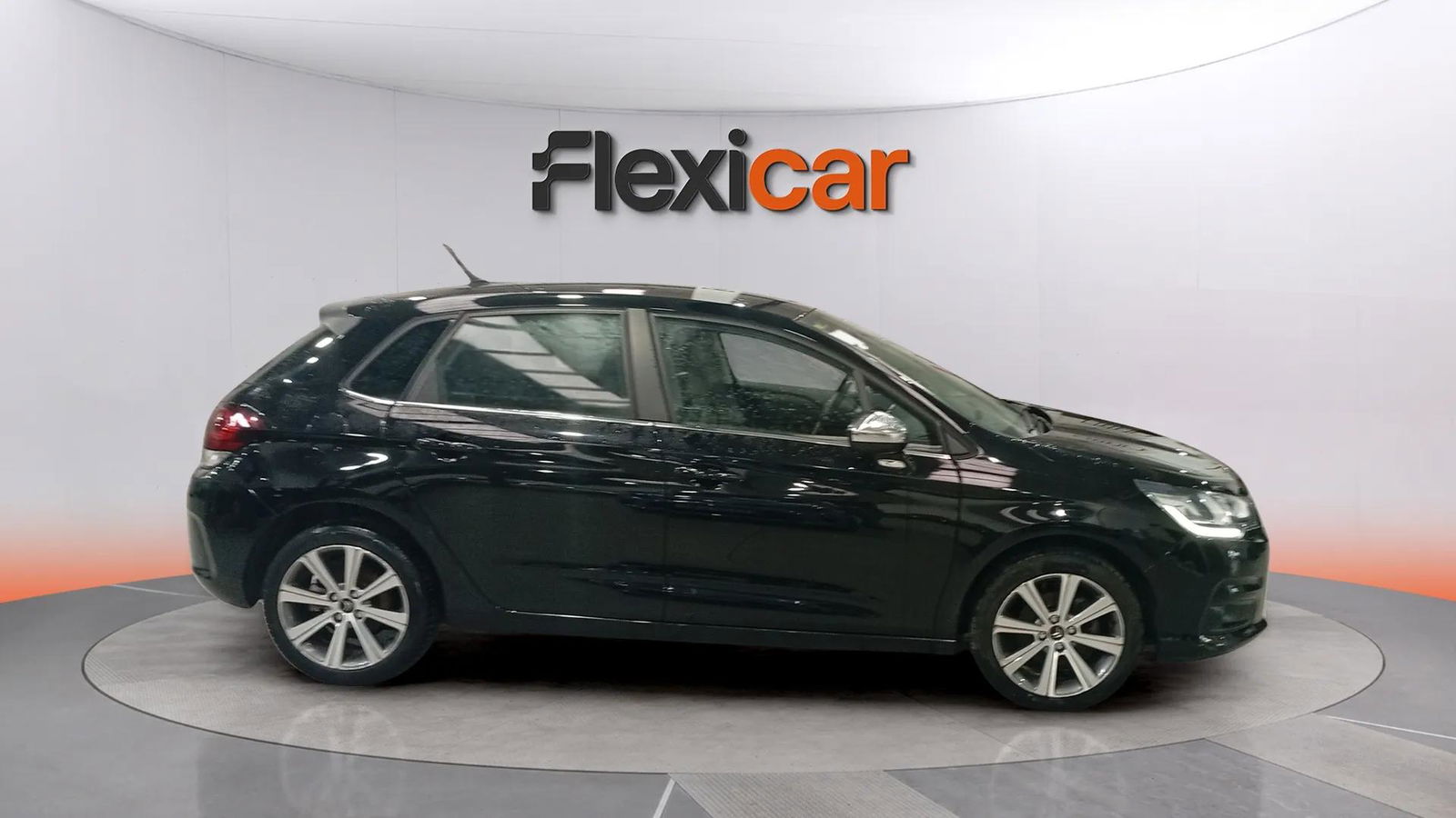 https://cdn-flexicar.caraffinity.it/public_appraisal_images_pro/images/stock/163676/TnbheRpFlr__3322JWT_3229184df36c4b0491f270b1faefcd14_Exterior_3.jpg.jpg