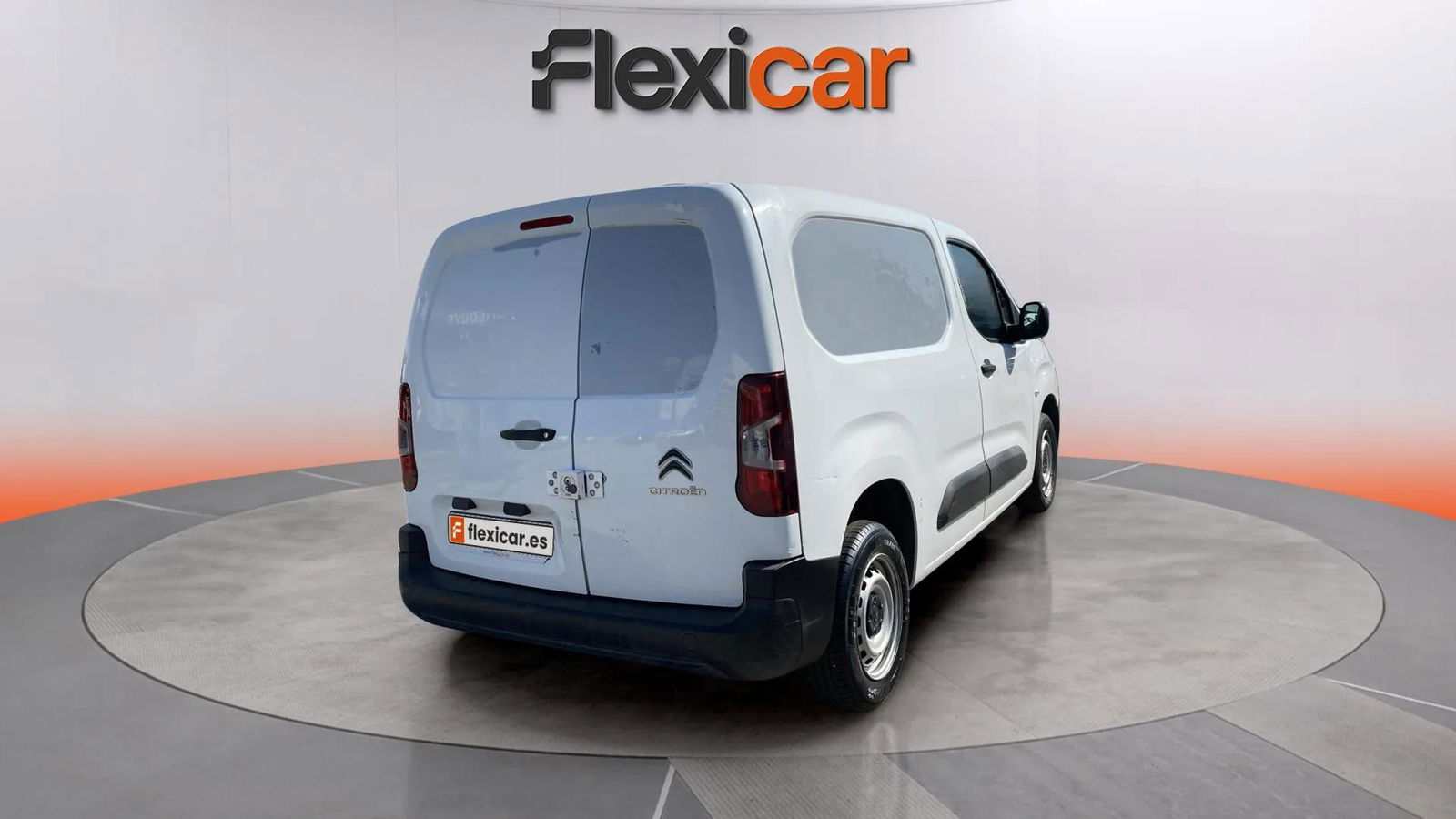 https://cdn-flexicar.caraffinity.it/public_appraisal_images_pro/images/stock/164562/BaSqxKAPk3__9074LLG_77a7a52604684c608e5feba969ba5e1e_Exterior_4.jpeg.jpg