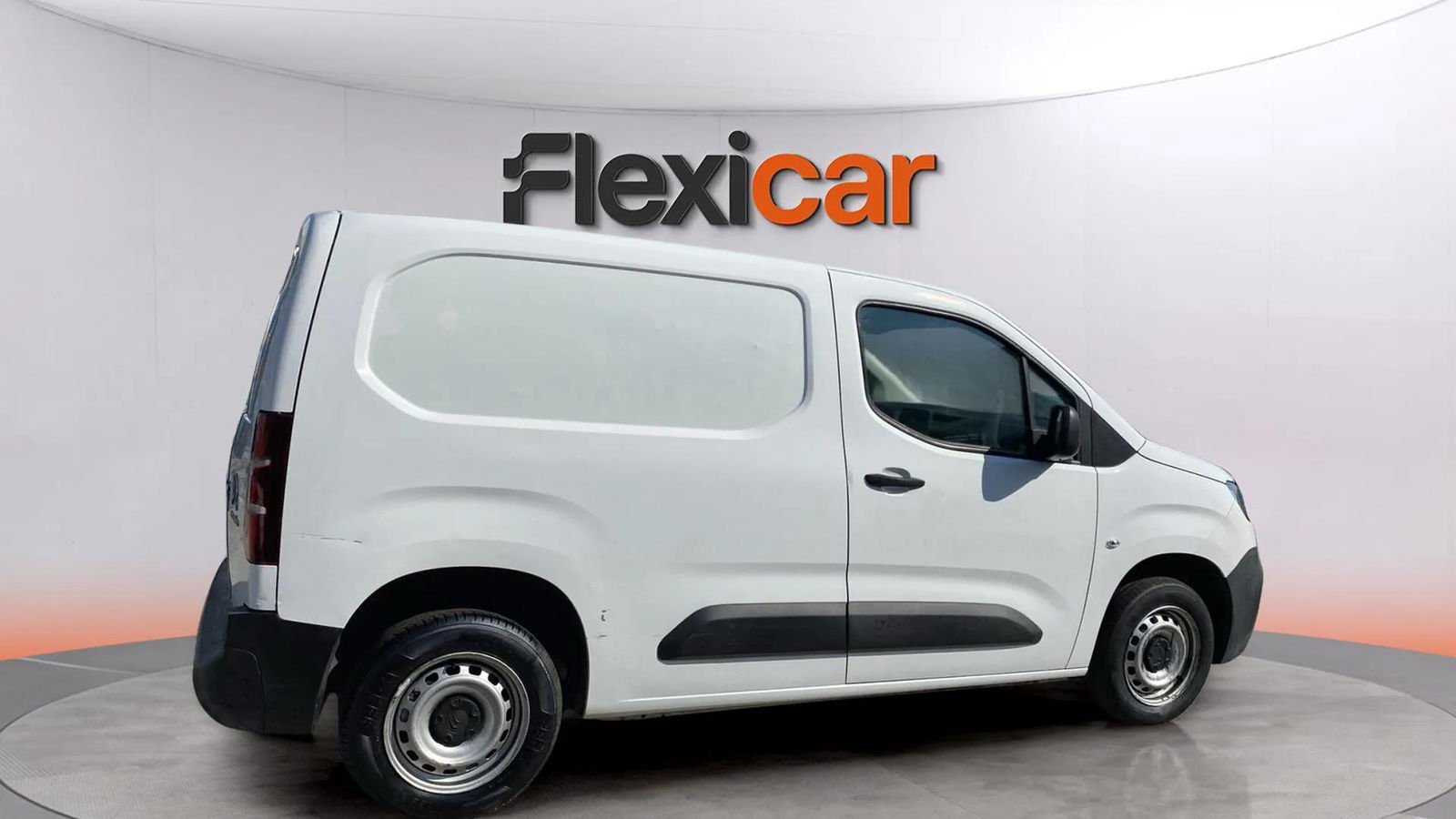https://cdn-flexicar.caraffinity.it/public_appraisal_images_pro/images/stock/164562/OwWk8UleOh__9074LLG_77a7a52604684c608e5feba969ba5e1e_Exterior_6.jpeg.jpg