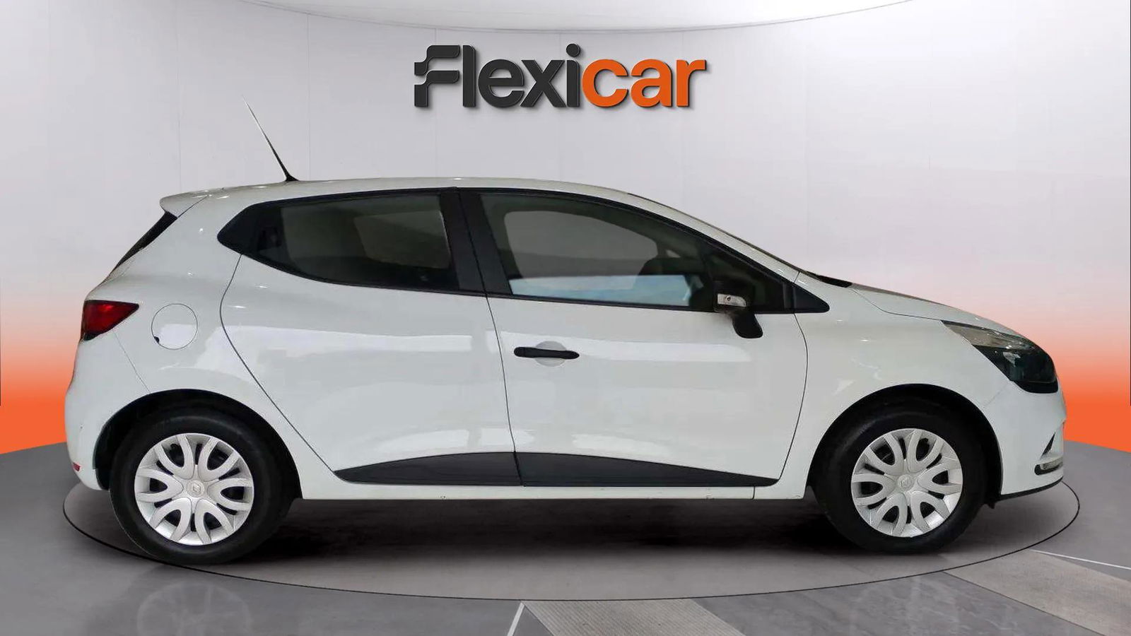 https://cdn-flexicar.caraffinity.it/public_appraisal_images_pro/images/stock/164872/7d0NlE4qlY__XzLMBJNi3E__9322KXY_c51087c0d42c48d9b585af1db2ae42cd_Exterior_3.jpg.jpg