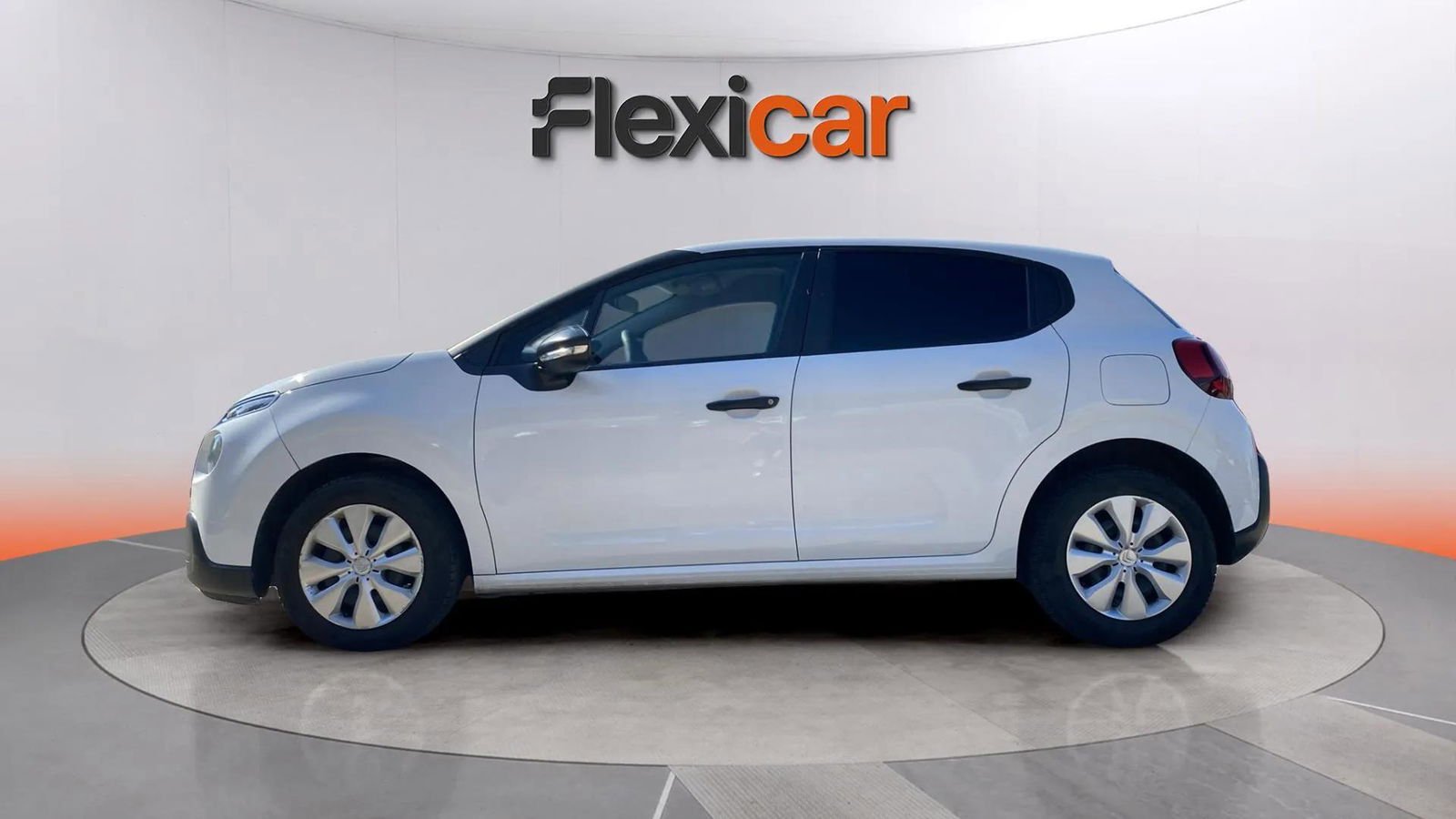 https://cdn-flexicar.caraffinity.it/public_appraisal_images_pro/images/stock/166855/LMqIGreFYo__1_5_Exterior_2636KGB_abc4606681464a1c8b9c80c01495ff22_Exterior_5.jpeg.jpg