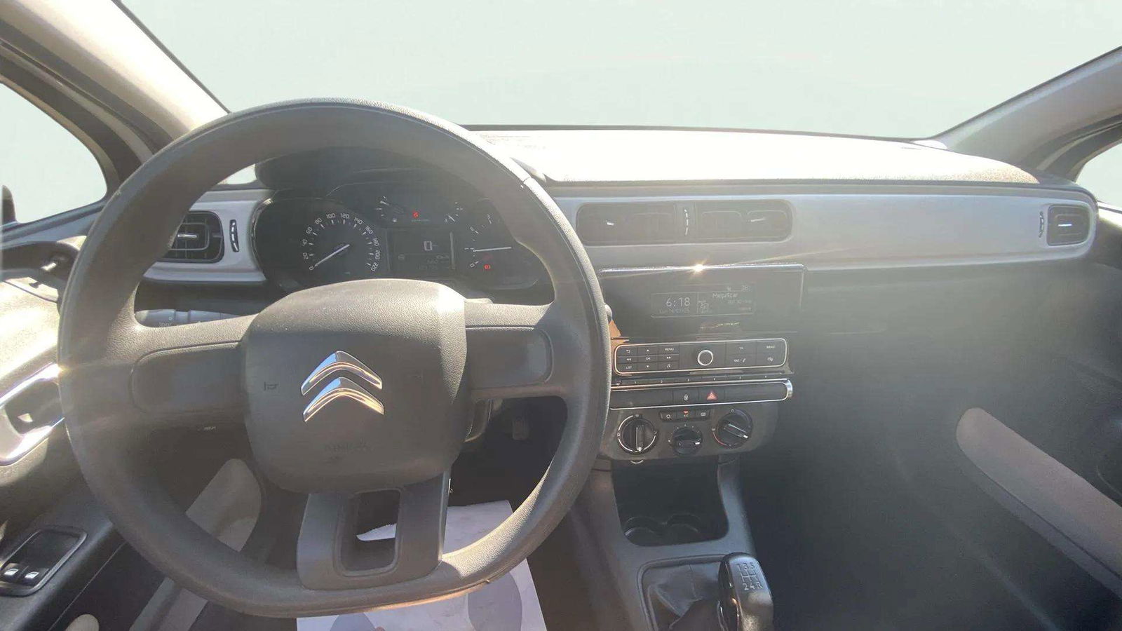 https://cdn-flexicar.caraffinity.it/public_appraisal_images_pro/images/stock/166855/jX5u8dRebo__2_6_Interior_2636KGB_abc4606681464a1c8b9c80c01495ff22_Interior_6.jpeg.jpg