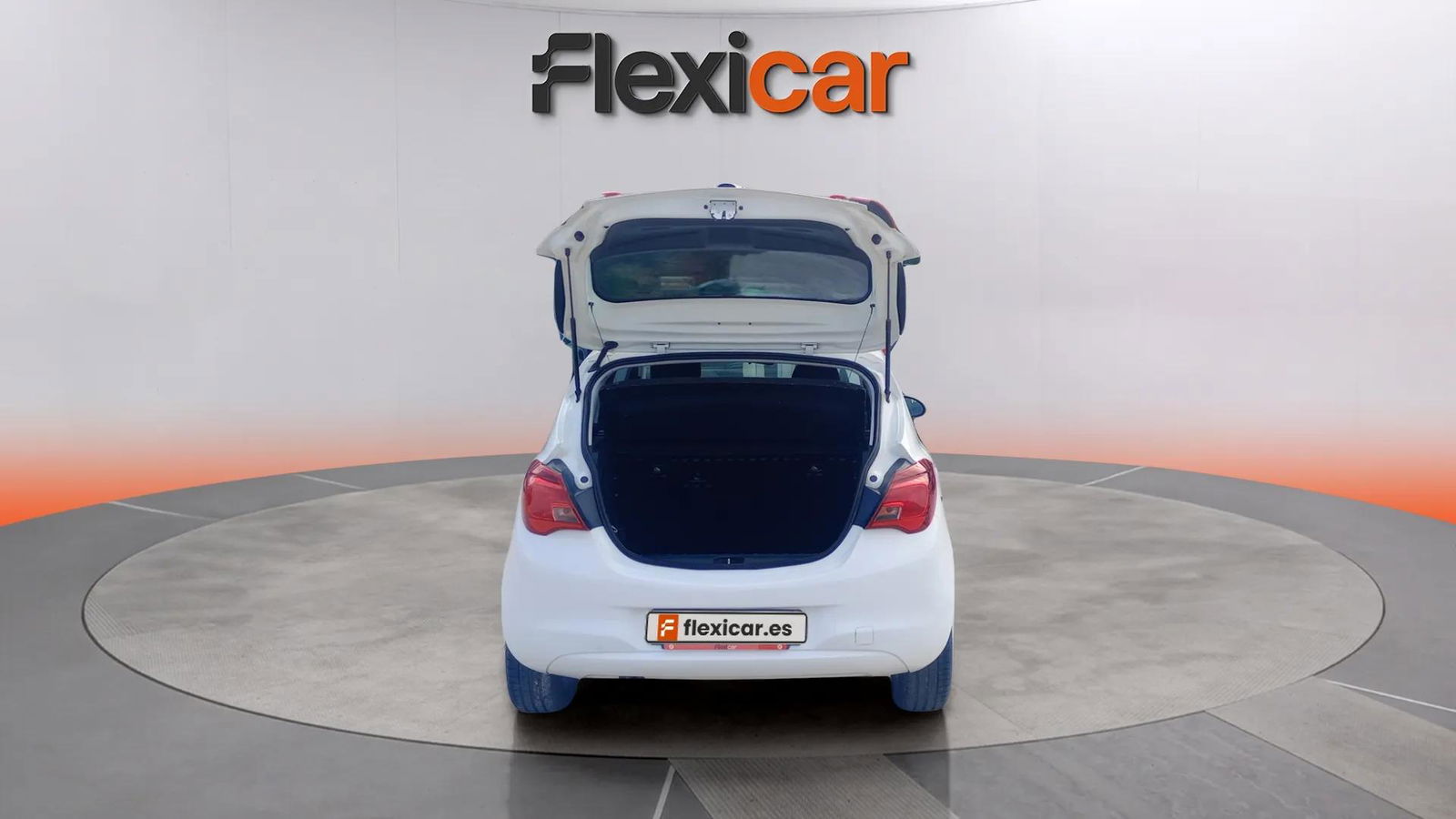 https://cdn-flexicar.caraffinity.it/public_appraisal_images_pro/images/stock/167379/Wwr4rStvgw__5569JPT_d632b136bff24180a00f7ec7a2bf677f_Interior_13.jpg.jpg