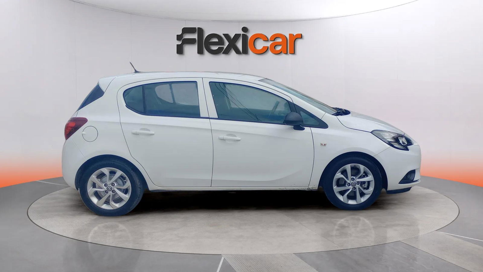 https://cdn-flexicar.caraffinity.it/public_appraisal_images_pro/images/stock/167379/fh0C2YqqnA__5569JPT_d632b136bff24180a00f7ec7a2bf677f_Exterior_3.jpg.jpg