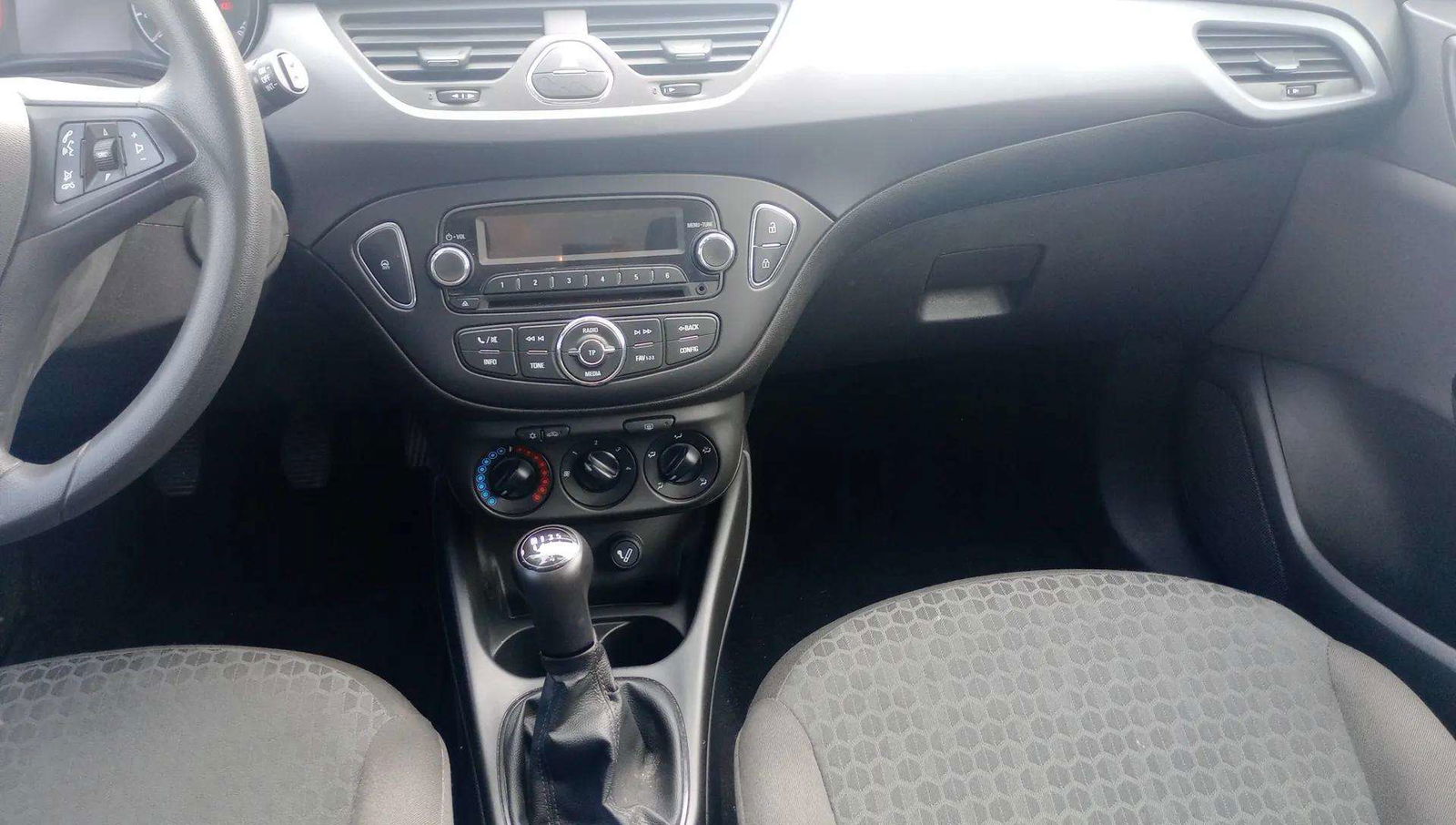 https://cdn-flexicar.caraffinity.it/public_appraisal_images_pro/images/stock/167379/iariqTOxSz__5569JPT_d632b136bff24180a00f7ec7a2bf677f_Interior_7.jpg.jpg