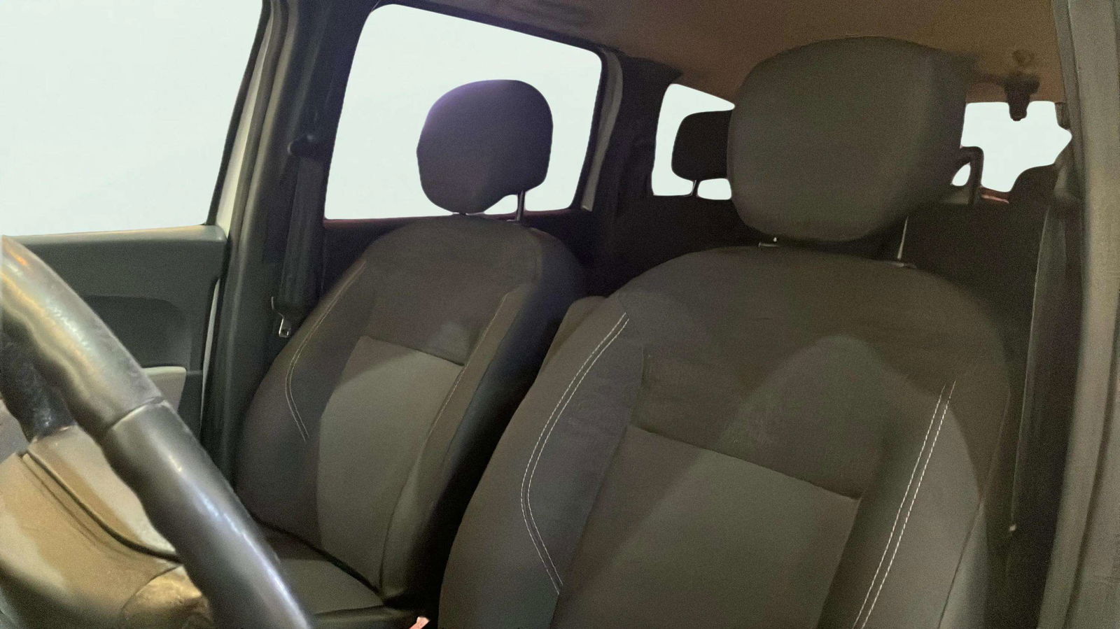 https://cdn-flexicar.caraffinity.it/public_appraisal_images_pro/images/stock/168140/3vQ3ba83v9__4902JWL_712fe5b5056f439fa3f4372af80c215f_Interior_13.jpeg.jpg