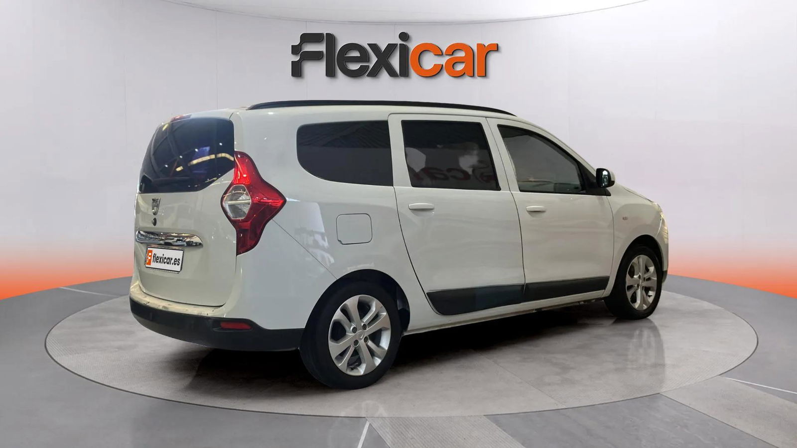 https://cdn-flexicar.caraffinity.it/public_appraisal_images_pro/images/stock/168140/rTsx2WuElH__4902JWL_712fe5b5056f439fa3f4372af80c215f_Exterior_5.jpeg.jpg