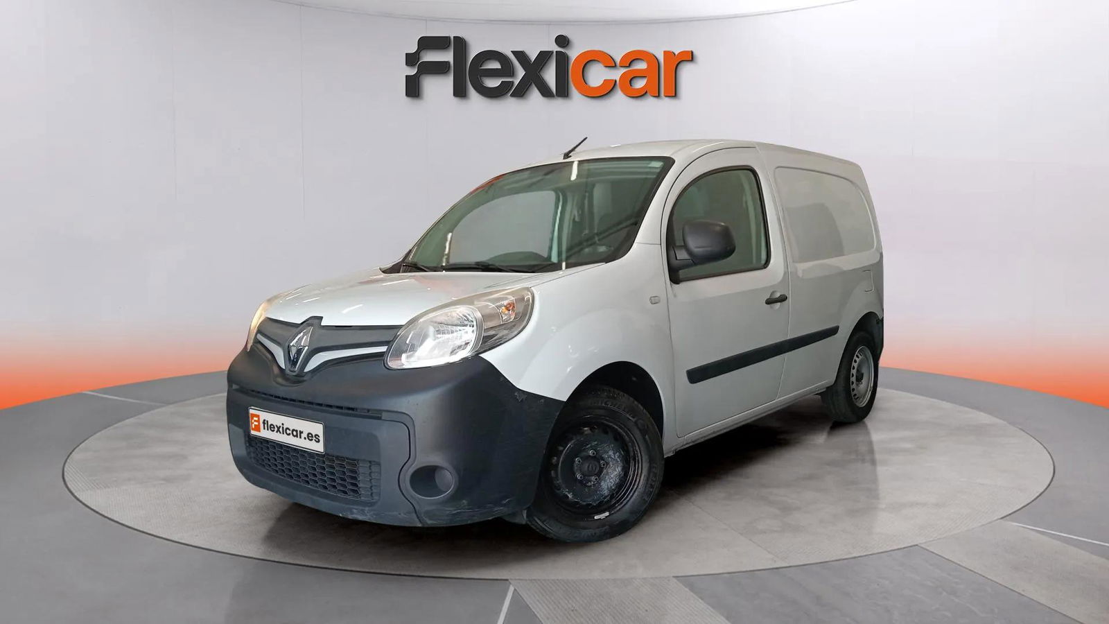 https://cdn-flexicar.caraffinity.it/public_appraisal_images_pro/images/stock/168342/YCGDrwbrn2__2681KZR_a9b32368659c4502a6645b97d301de08_Exterior_1.jpg.jpg