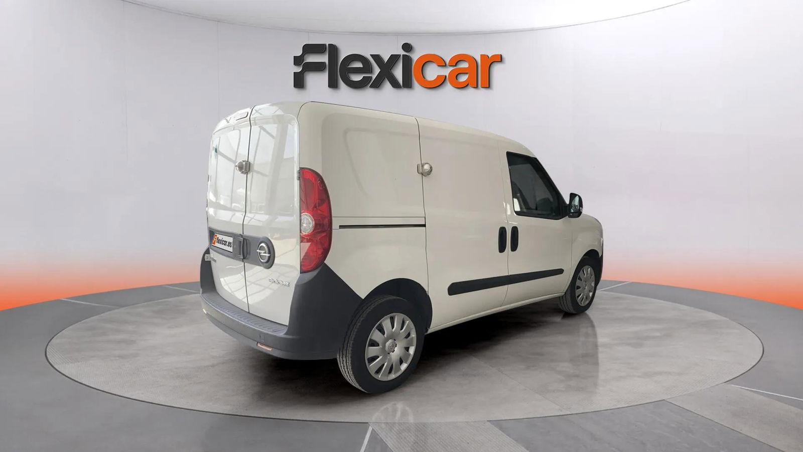 https://cdn-flexicar.caraffinity.it/public_appraisal_images_pro/images/stock/168463/HtTIwudxif__3376KRG_fad613bc95704d74806b8f6640c85e11_Exterior_5.jpeg.jpg