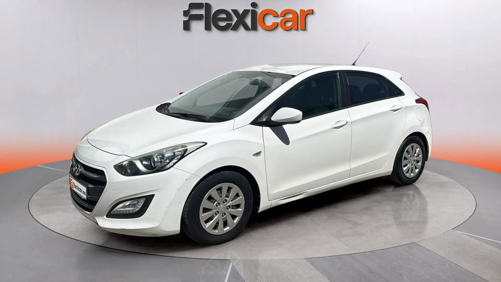 https://cdn-flexicar.caraffinity.it/public_appraisal_images_pro/images/stock/168559/QVIKNZCuiL__4105JDG_2c2f2d320e9f407dbb4931a70abbee5c_Exterior_1.jpeg.jpg