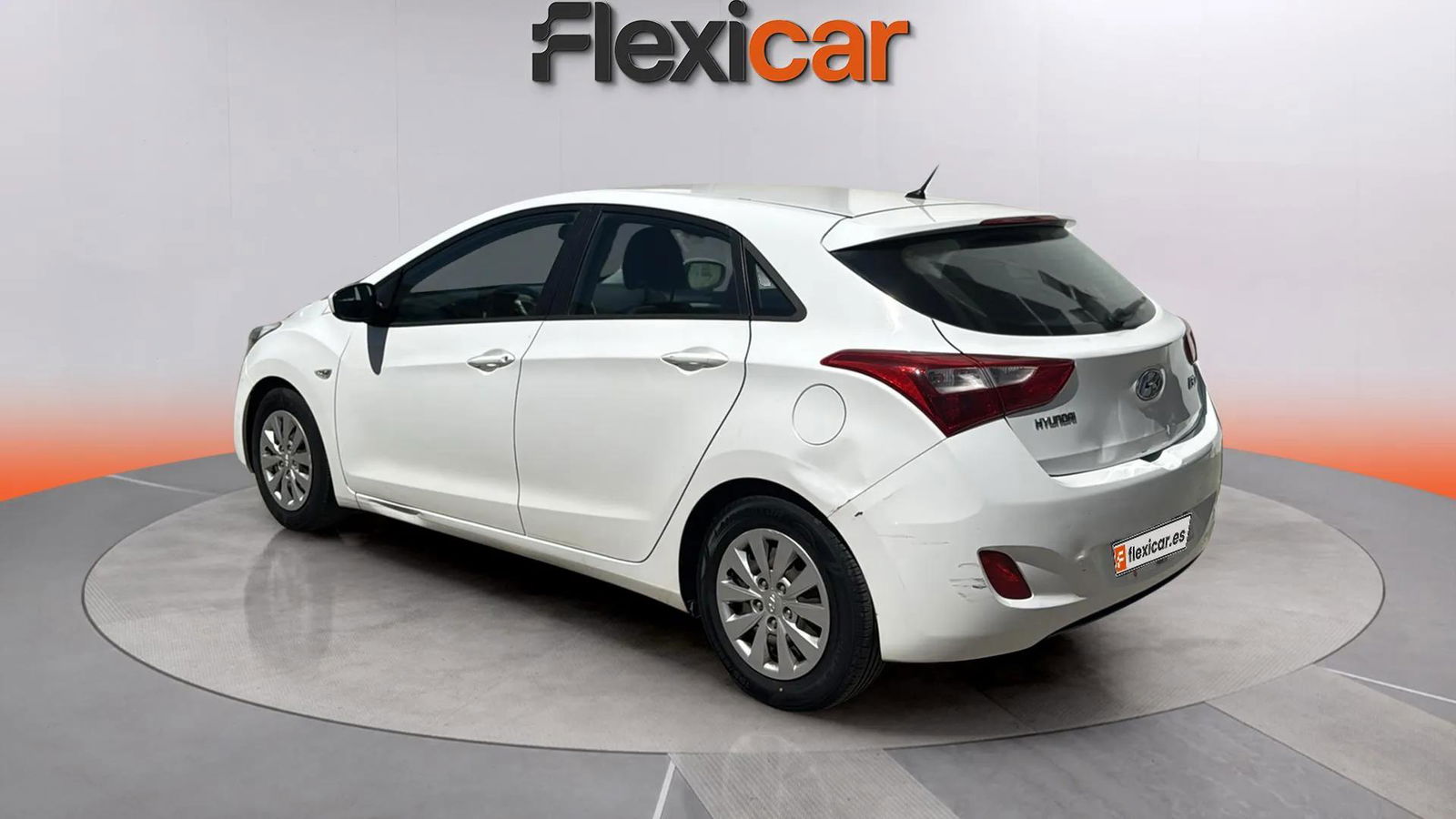 https://cdn-flexicar.caraffinity.it/public_appraisal_images_pro/images/stock/168559/QaO429ckWZ__4105JDG_2c2f2d320e9f407dbb4931a70abbee5c_Exterior_4.jpeg.jpg