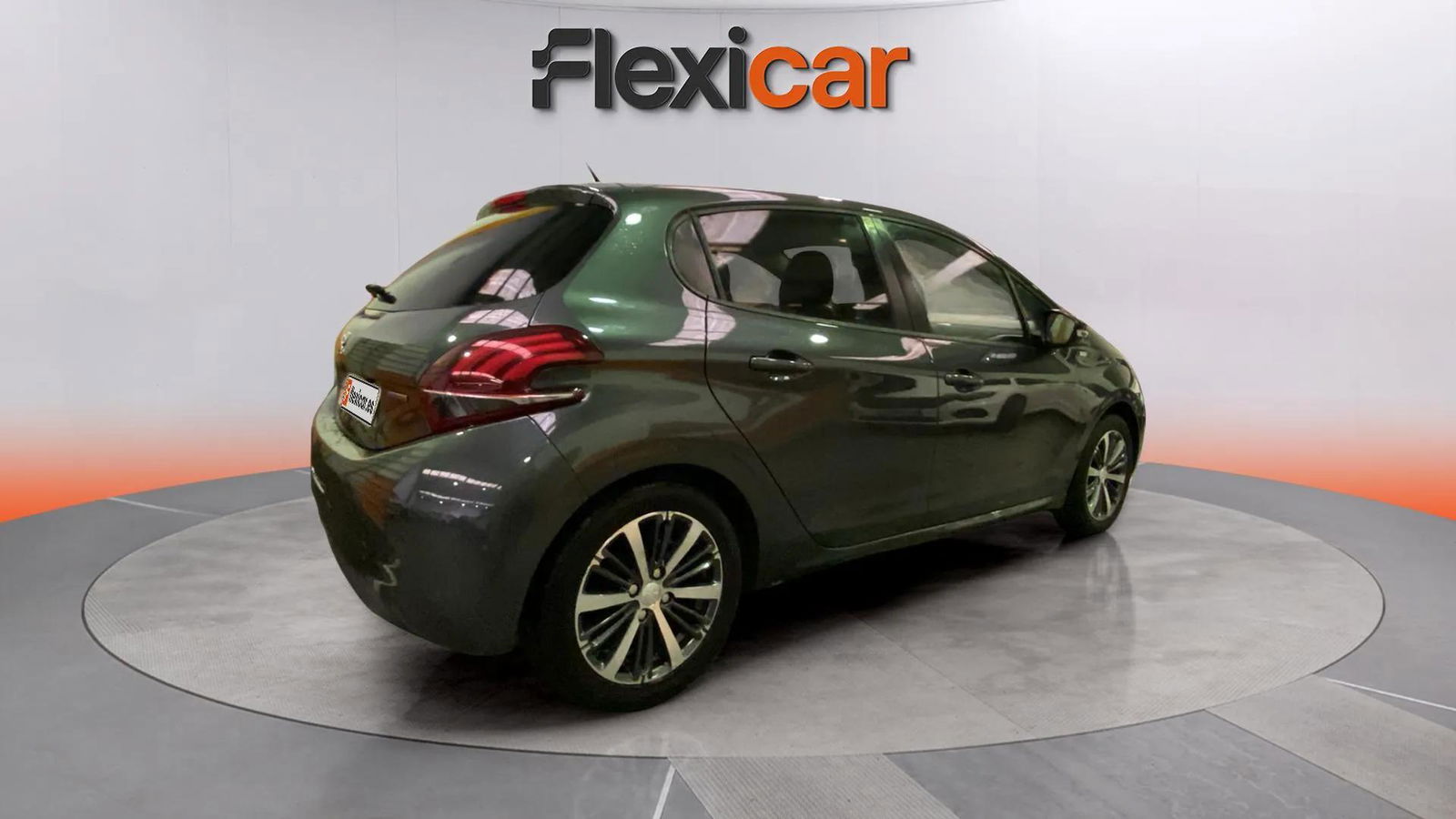 https://cdn-flexicar.caraffinity.it/public_appraisal_images_pro/images/stock/169374/HdYIOiqXwI__6434JZZ_f12cc61283b44099a157a224c01a1748_Exterior_5.jpeg.jpg