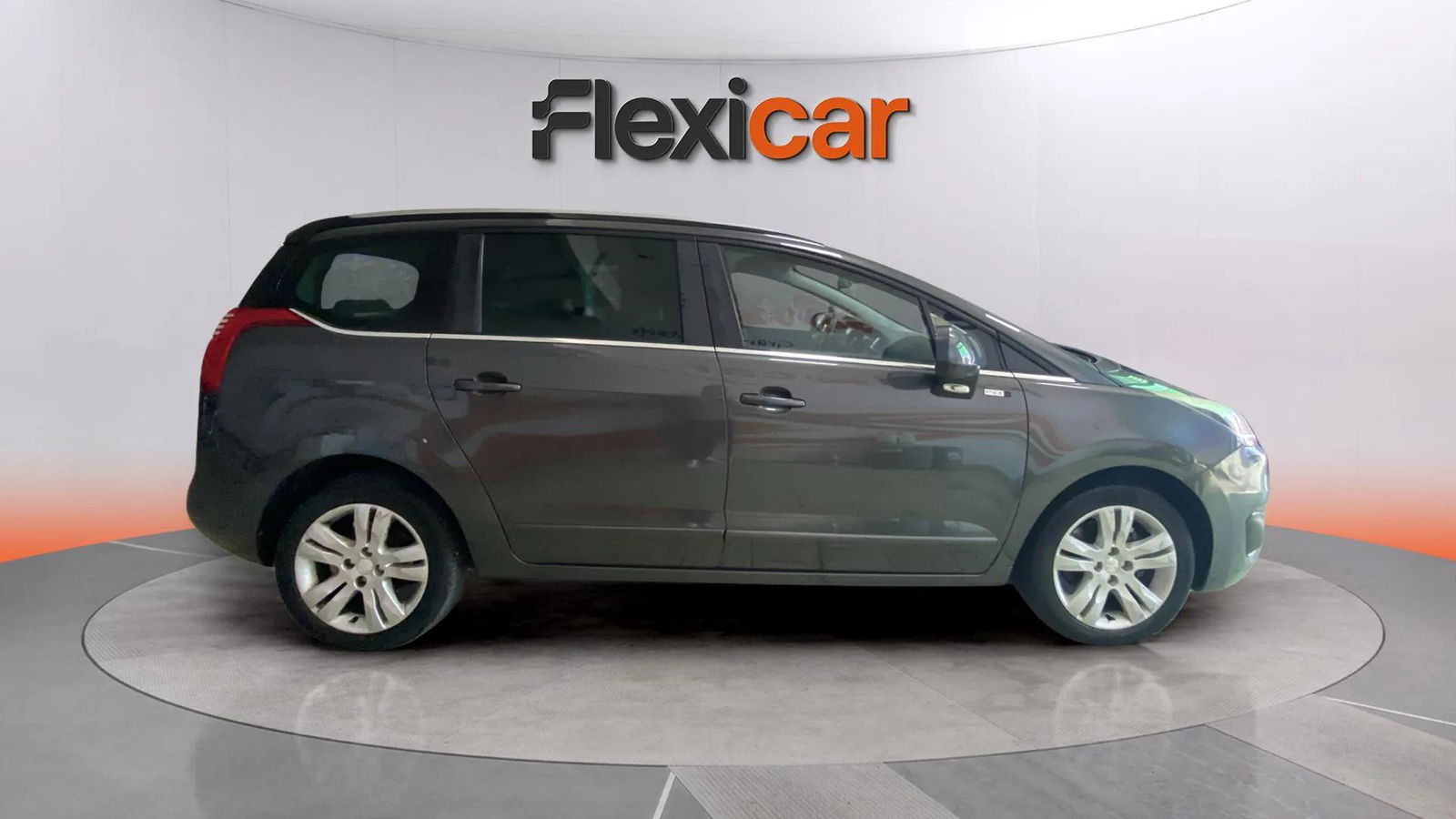 https://cdn-flexicar.caraffinity.it/public_appraisal_images_pro/images/stock/169654/0nxWmbLFFT__8091JCJ_91a6a36b8baf44c49607d23aa191aff4_Exterior_6.jpeg.jpg