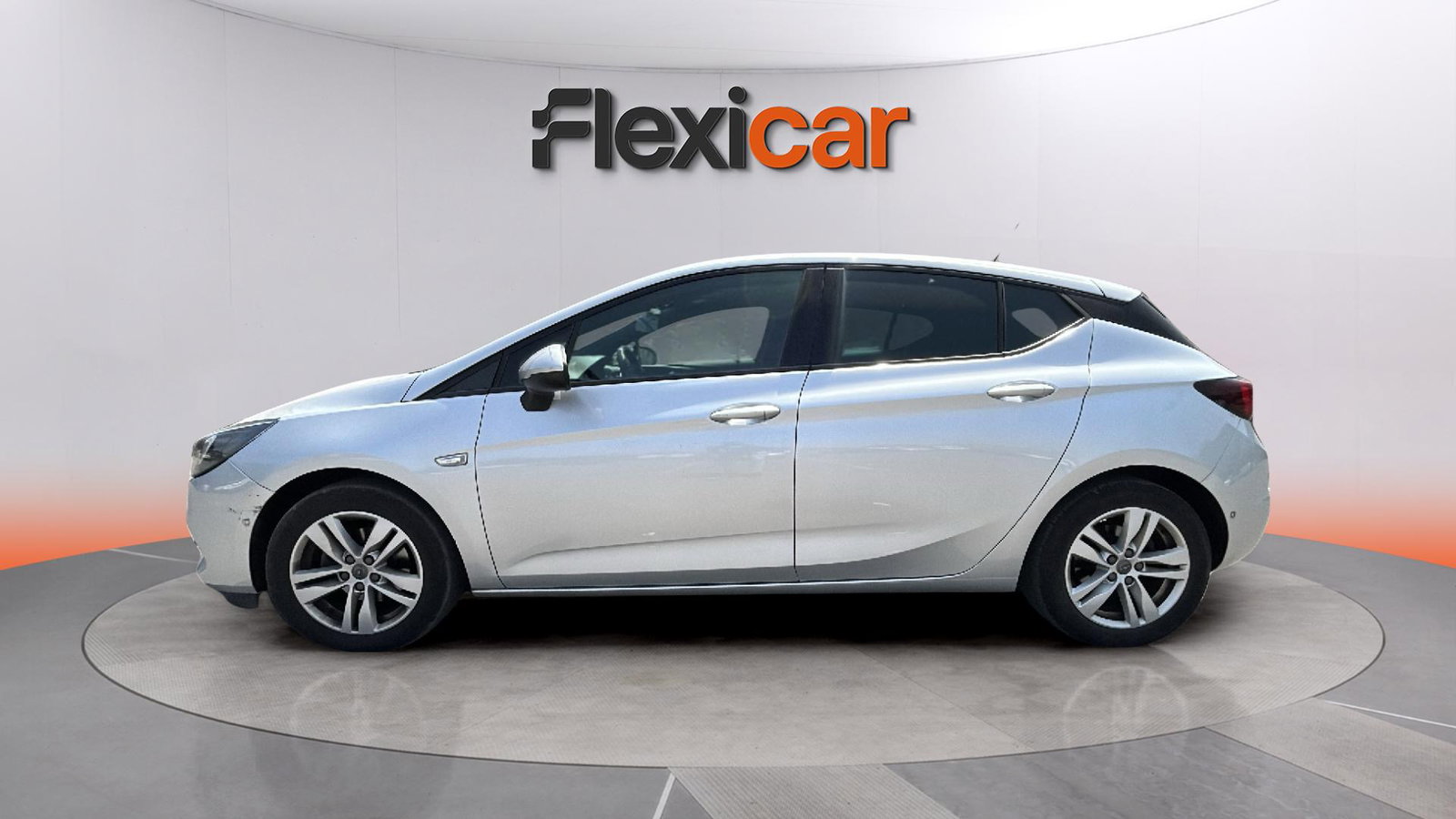 https://cdn-flexicar.caraffinity.it/public_appraisal_images_pro/images/stock/170166/6iqFMRuJ5S__IMG_7871.jpeg