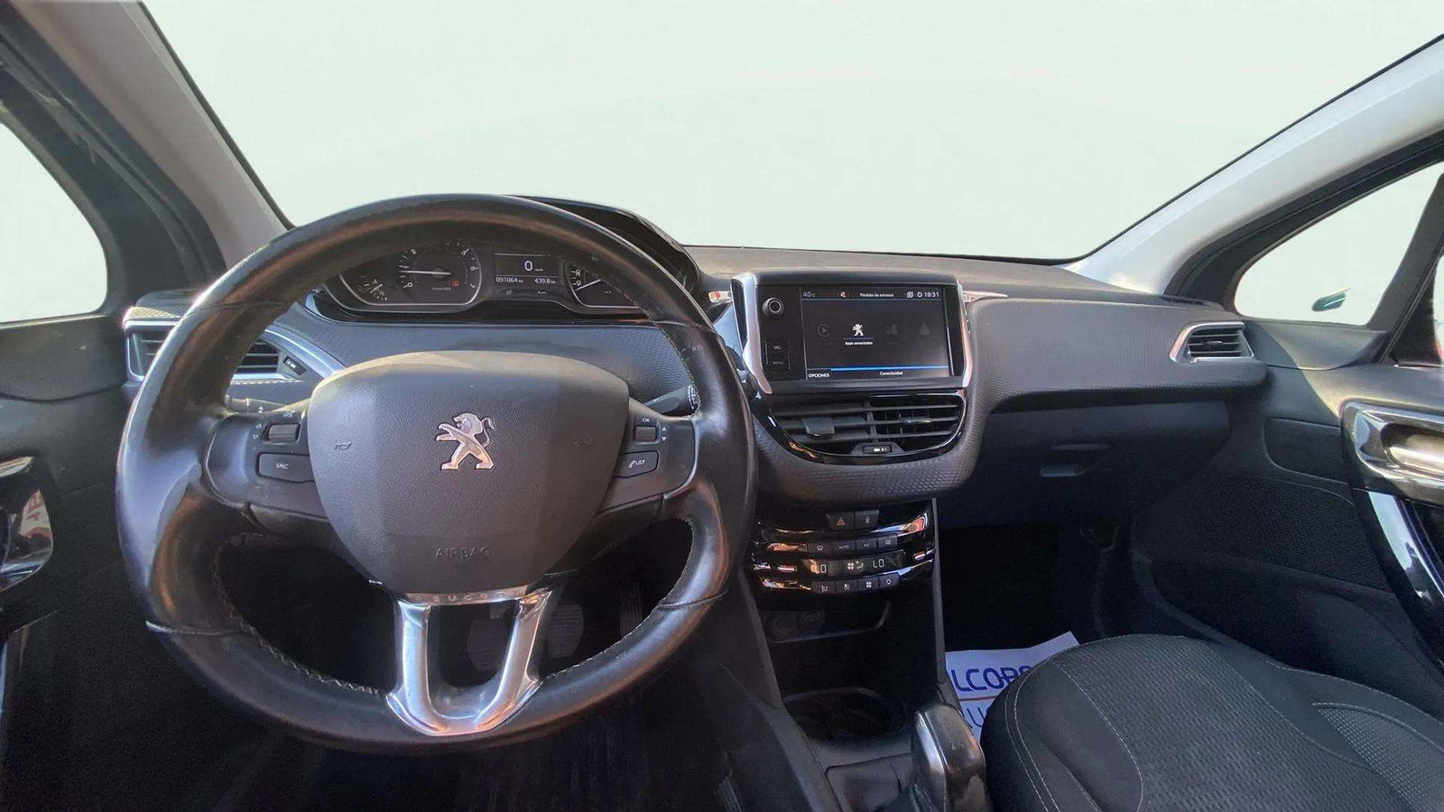 https://cdn-flexicar.caraffinity.it/public_appraisal_images_pro/images/stock/170496/0yQPOrU5ny__2_6_Interior_6645KPT_a78d3c76c9a044baa364629e3d26b4f0_Interior_6.jpeg.jpg